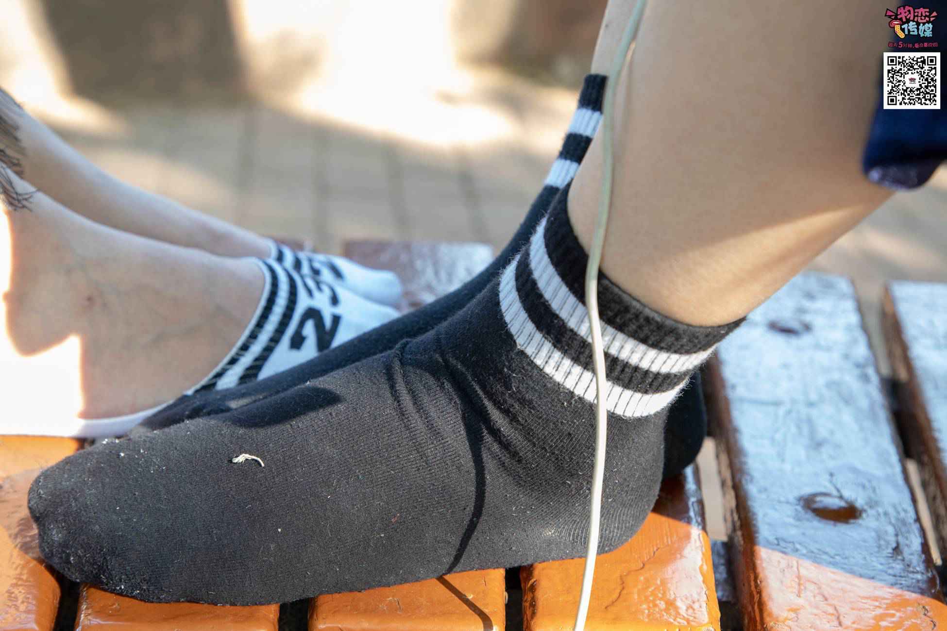 图片[131]-[物恋传媒] NO.010 纯的闺蜜情，纯纯的鞋子与棉袜 [209P] – 速更版-美库