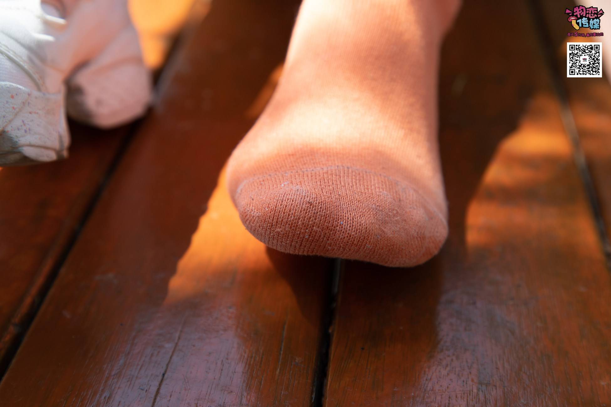 图片[114]-物恋传媒 No.013 气质独特的邻家小妹,粉色小棉袜加白袜哦 [187P] – 速更版-美库