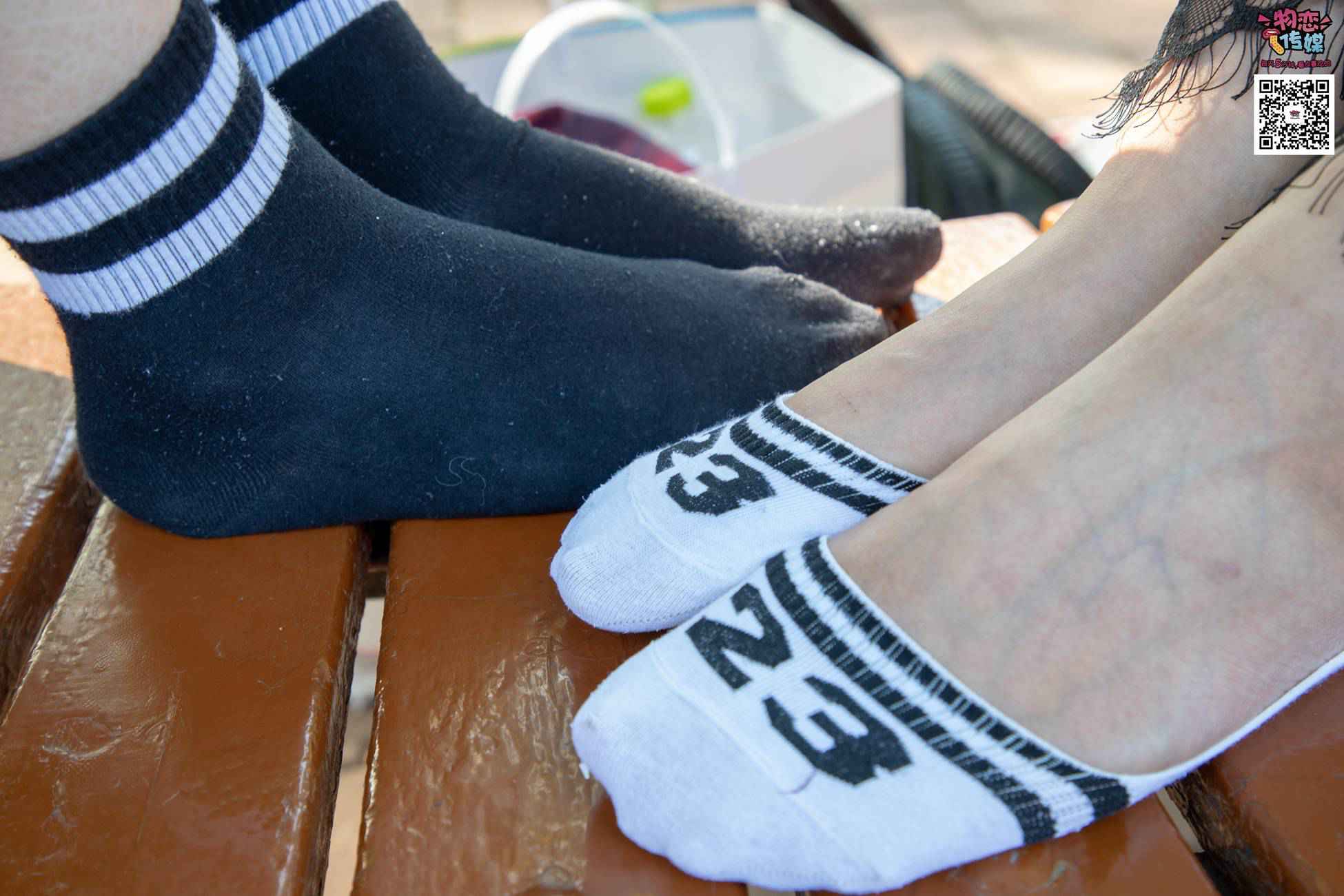 图片[137]-[物恋传媒] NO.010 纯的闺蜜情，纯纯的鞋子与棉袜 [209P] – 速更版-美库