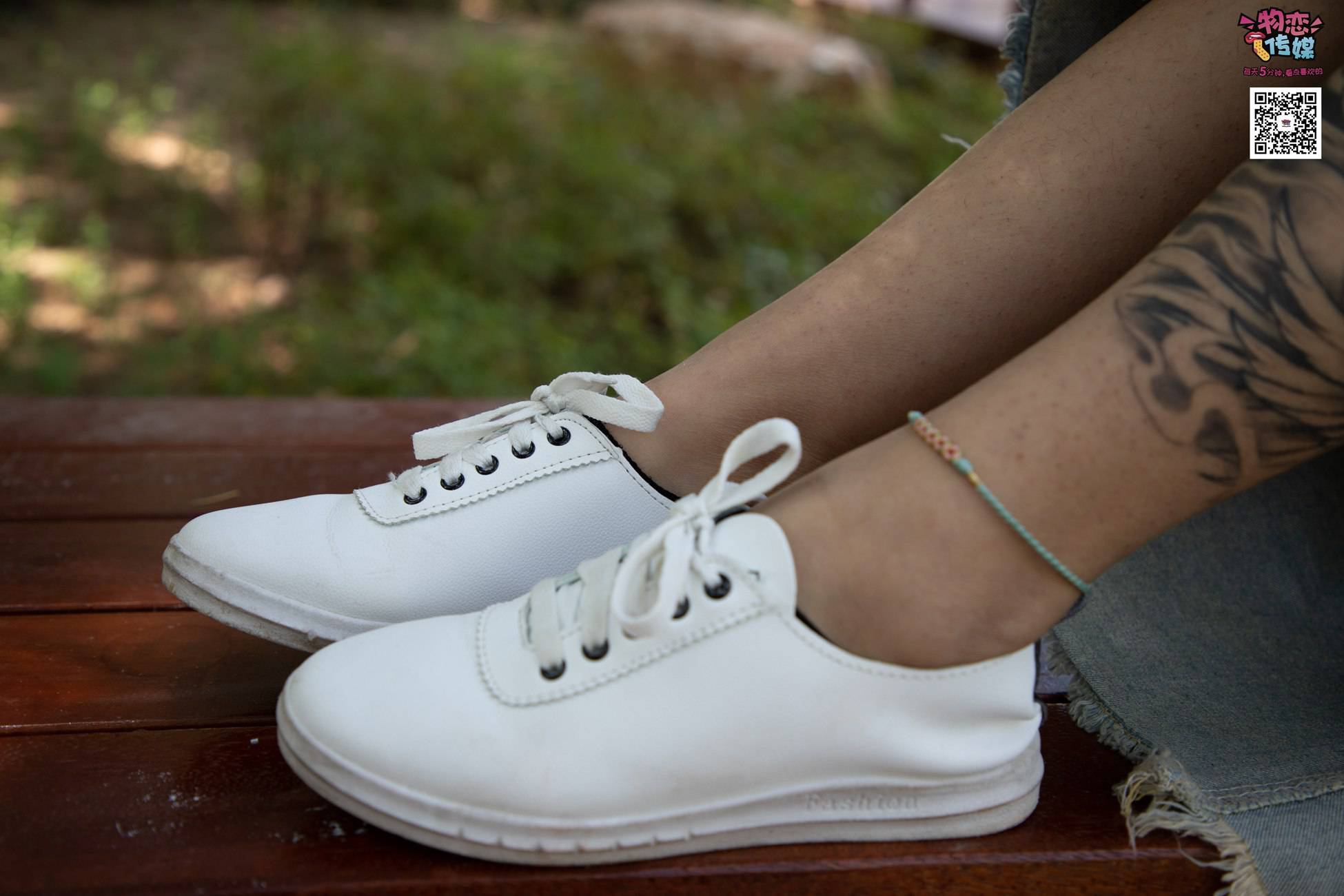 图片[138]-物恋传媒 No.011 纯纯的邻家小妹,小白鞋搭配黑色船袜,清凉一夏 [187P] – 速更版-美库