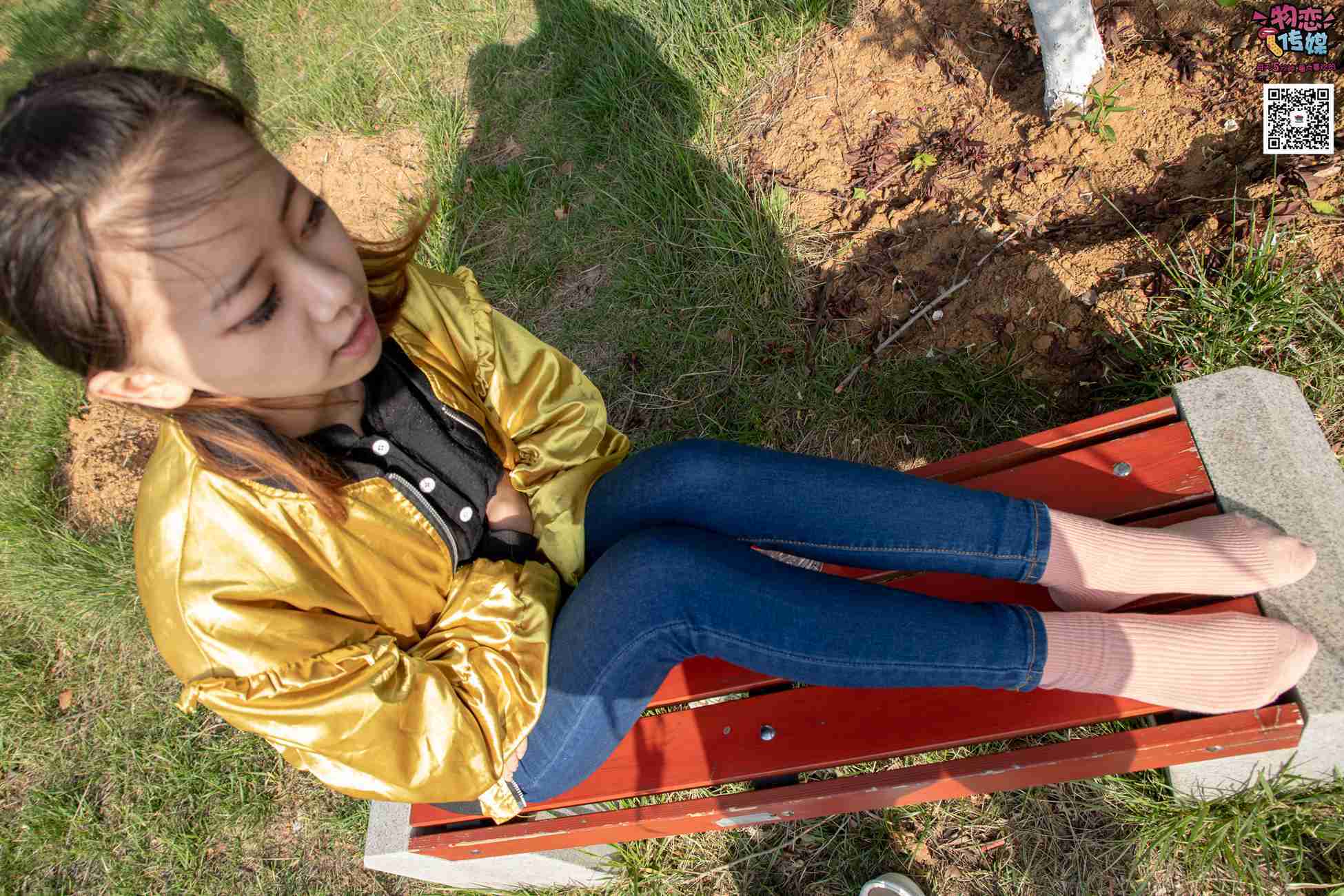 图片[124]-物恋传媒 No.012 娇小型小萝莉哦,猜猜我多大呢,小白板鞋搭配粉色棉袜 [124P] – 速更版-美库