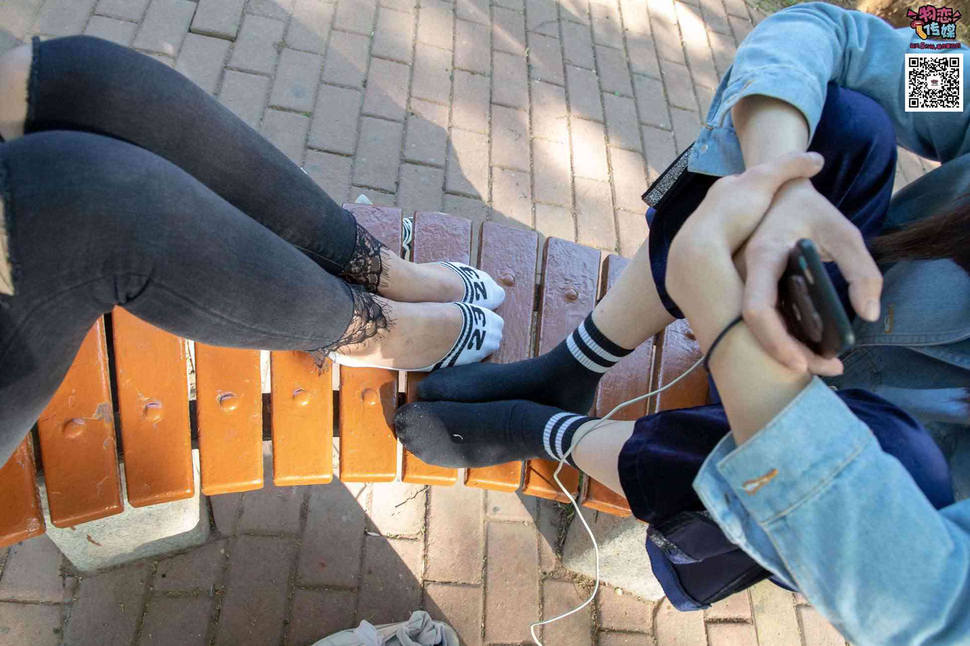 图片[152]-[物恋传媒] NO.010 纯的闺蜜情，纯纯的鞋子与棉袜 [209P] – 速更版-美库