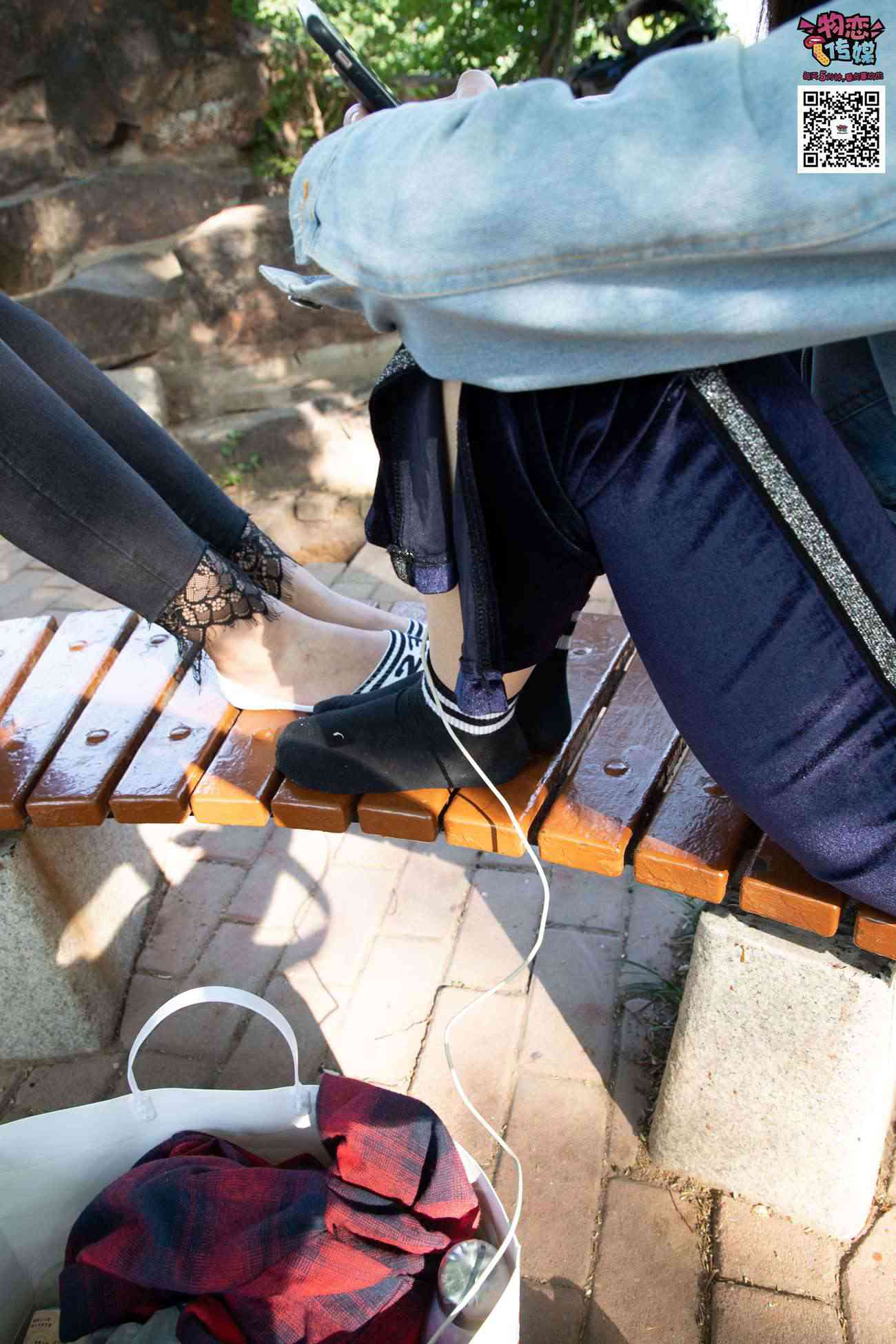 图片[154]-[物恋传媒] NO.010 纯的闺蜜情，纯纯的鞋子与棉袜 [209P] – 速更版-美库