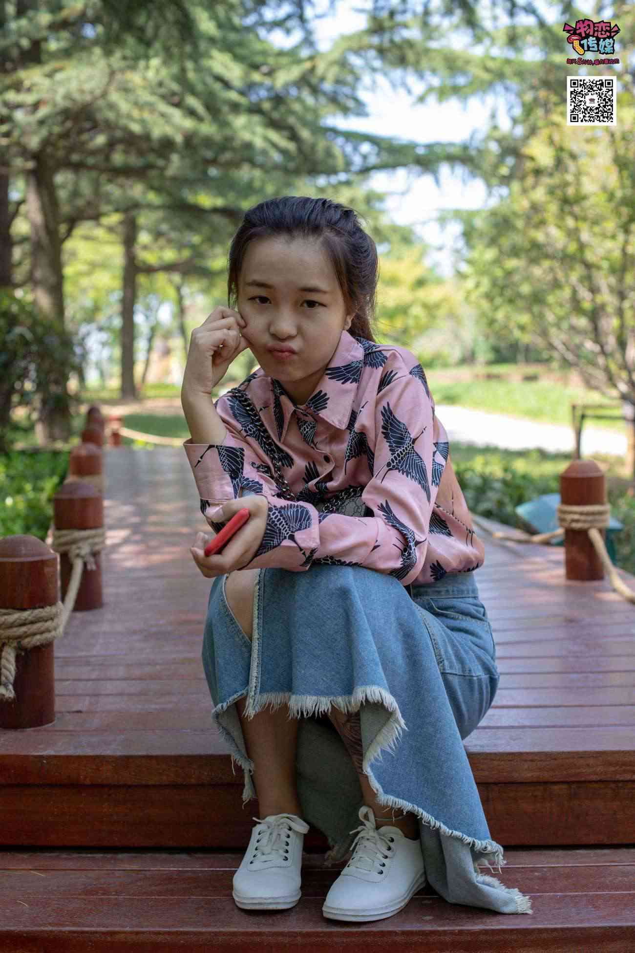 图片[152]-物恋传媒 No.011 纯纯的邻家小妹,小白鞋搭配黑色船袜,清凉一夏 [187P] – 速更版-美库