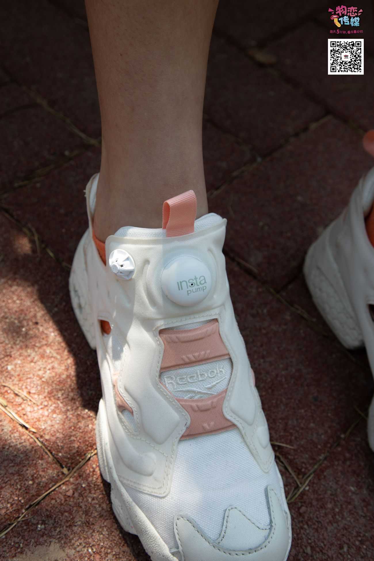 图片[134]-物恋传媒 No.013 气质独特的邻家小妹,粉色小棉袜加白袜哦 [187P] – 速更版-美库