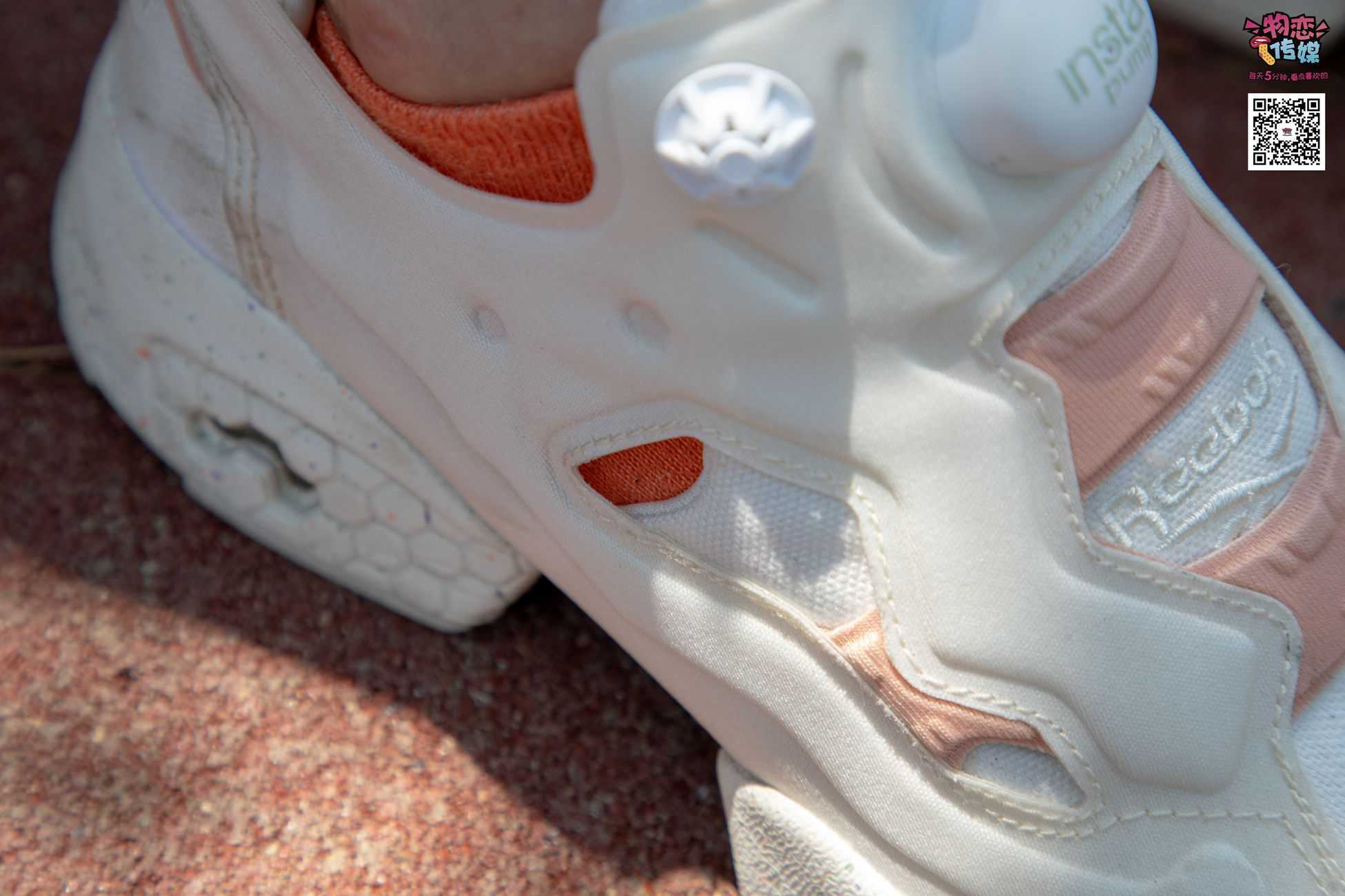 图片[135]-物恋传媒 No.013 气质独特的邻家小妹,粉色小棉袜加白袜哦 [187P] – 速更版-美库