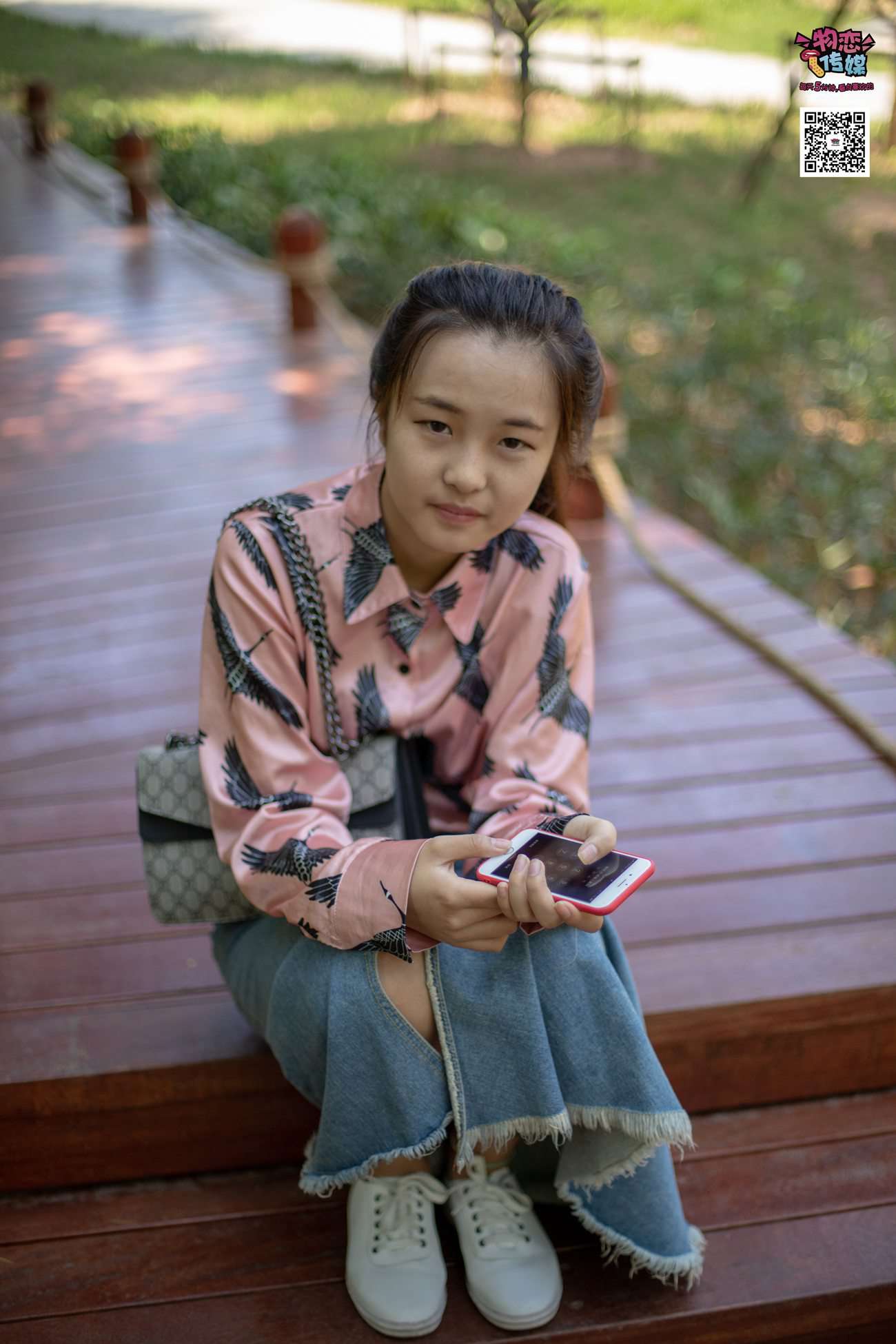 图片[155]-物恋传媒 No.011 纯纯的邻家小妹,小白鞋搭配黑色船袜,清凉一夏 [187P] – 速更版-美库