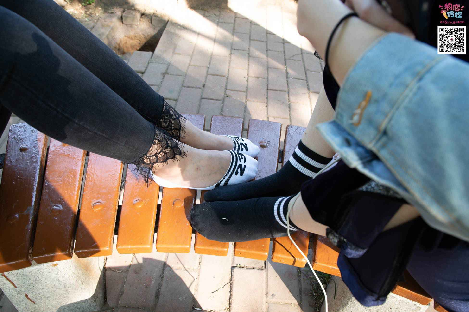 图片[157]-[物恋传媒] NO.010 纯的闺蜜情，纯纯的鞋子与棉袜 [209P] – 速更版-美库