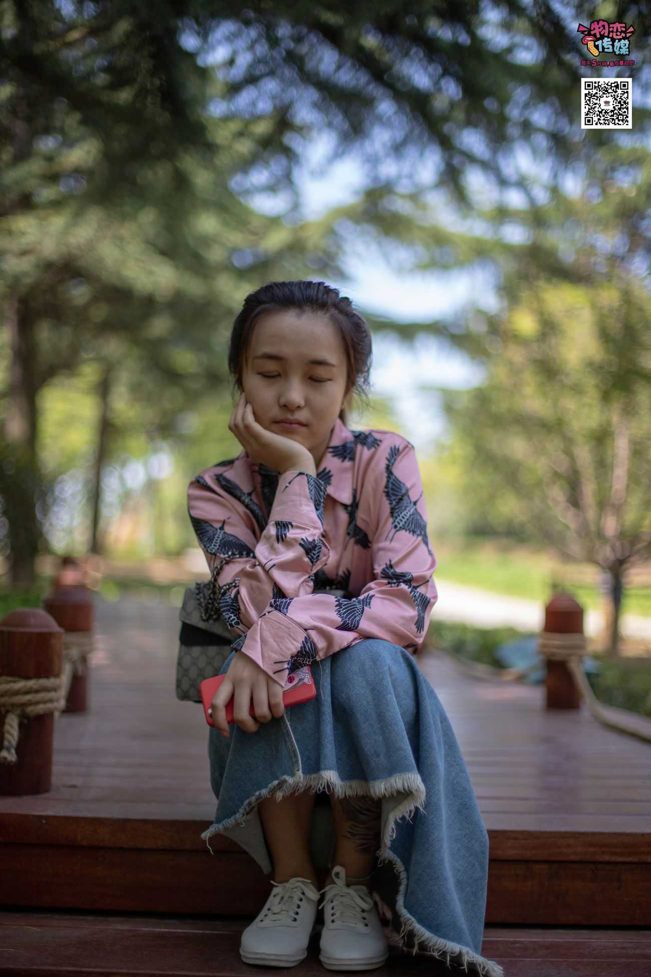 图片[160]-物恋传媒 No.011 纯纯的邻家小妹,小白鞋搭配黑色船袜,清凉一夏 [187P] – 速更版-美库