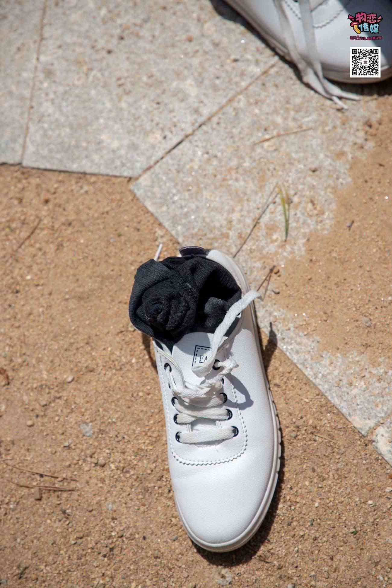 图片[178]-物恋传媒 No.011 纯纯的邻家小妹,小白鞋搭配黑色船袜,清凉一夏 [187P] – 速更版-美库