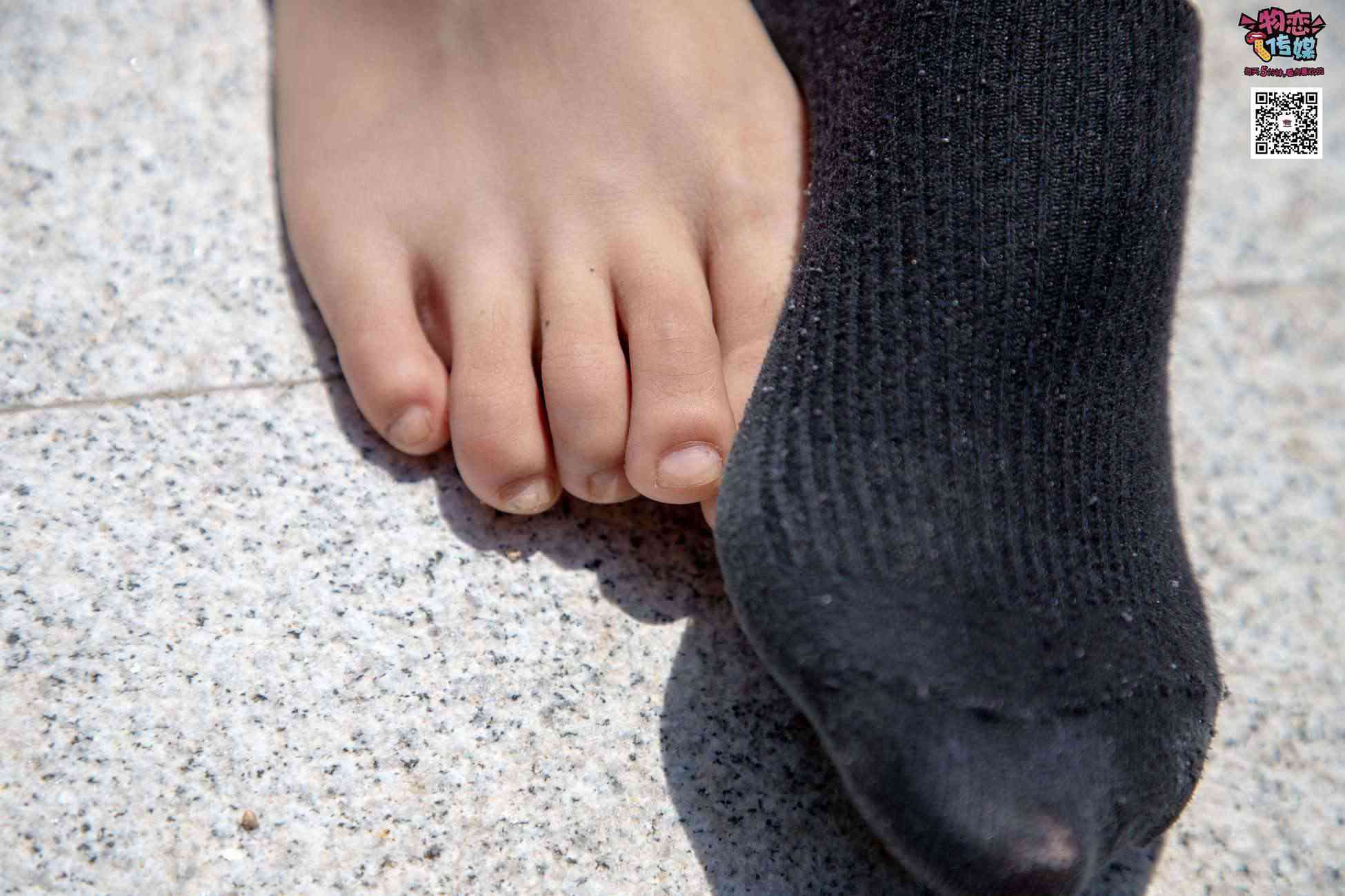 图片[184]-物恋传媒 No.011 纯纯的邻家小妹,小白鞋搭配黑色船袜,清凉一夏 [187P] – 速更版-美库