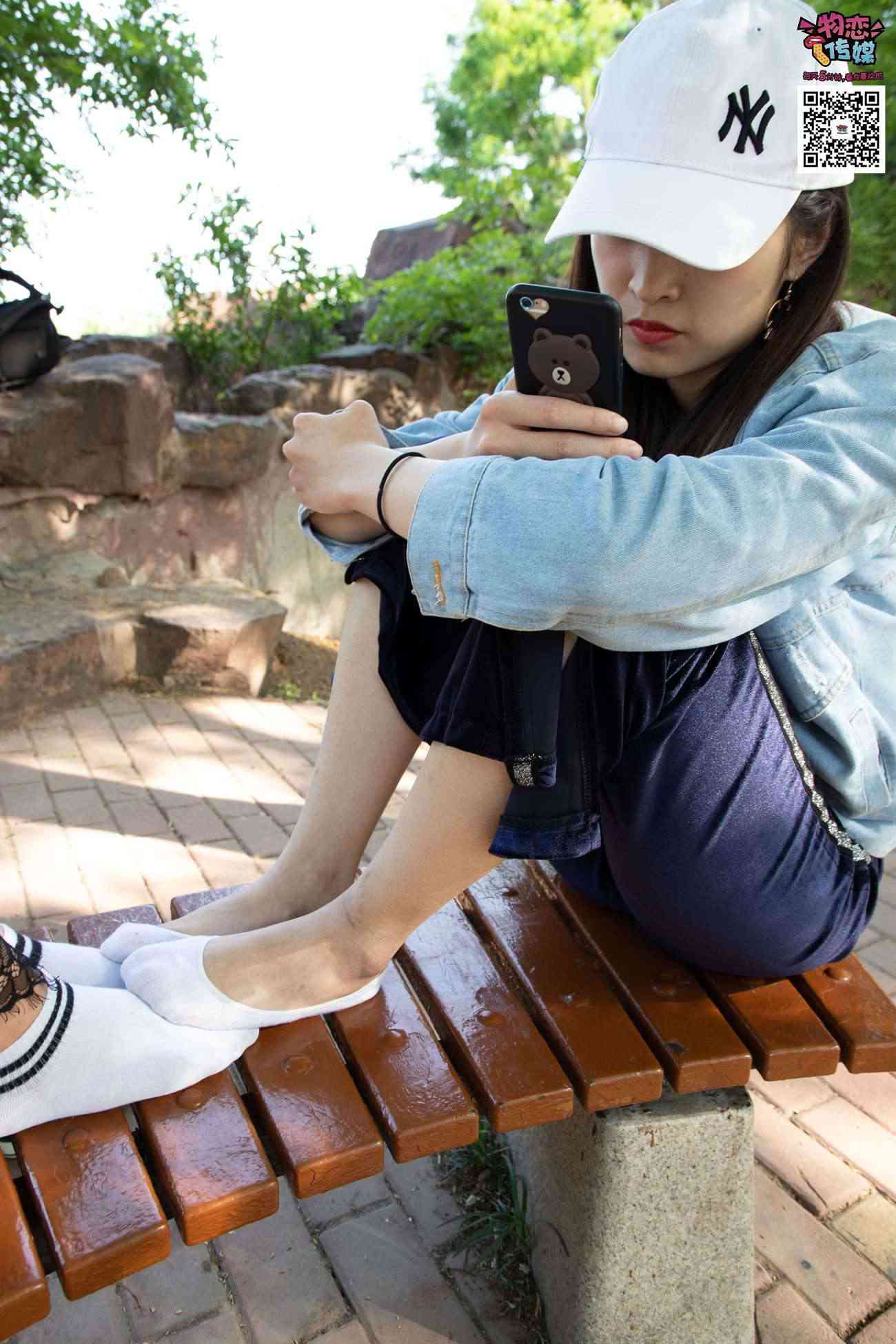 图片[195]-[物恋传媒] NO.010 纯的闺蜜情，纯纯的鞋子与棉袜 [209P] – 速更版-美库