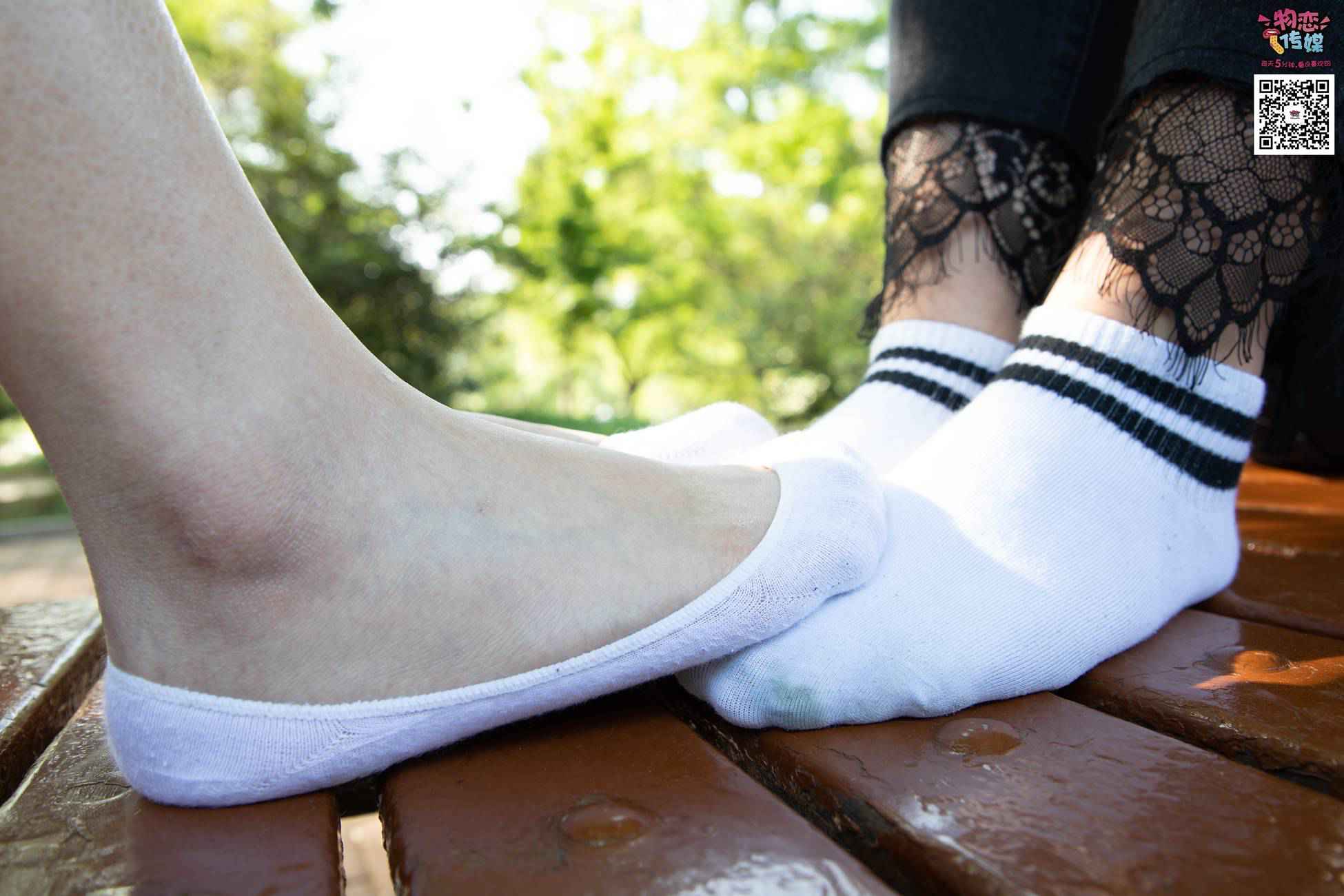 图片[205]-[物恋传媒] NO.010 纯的闺蜜情，纯纯的鞋子与棉袜 [209P] – 速更版-美库