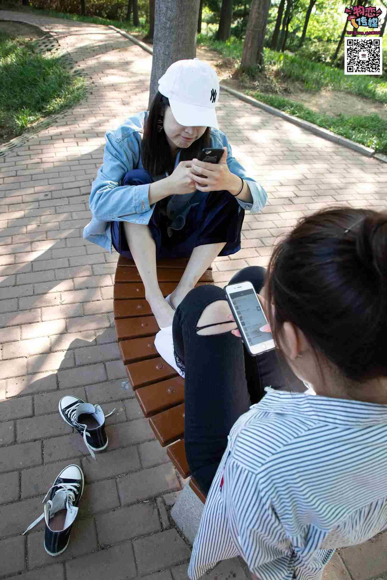 图片[206]-[物恋传媒] NO.010 纯的闺蜜情，纯纯的鞋子与棉袜 [209P] – 速更版-美库