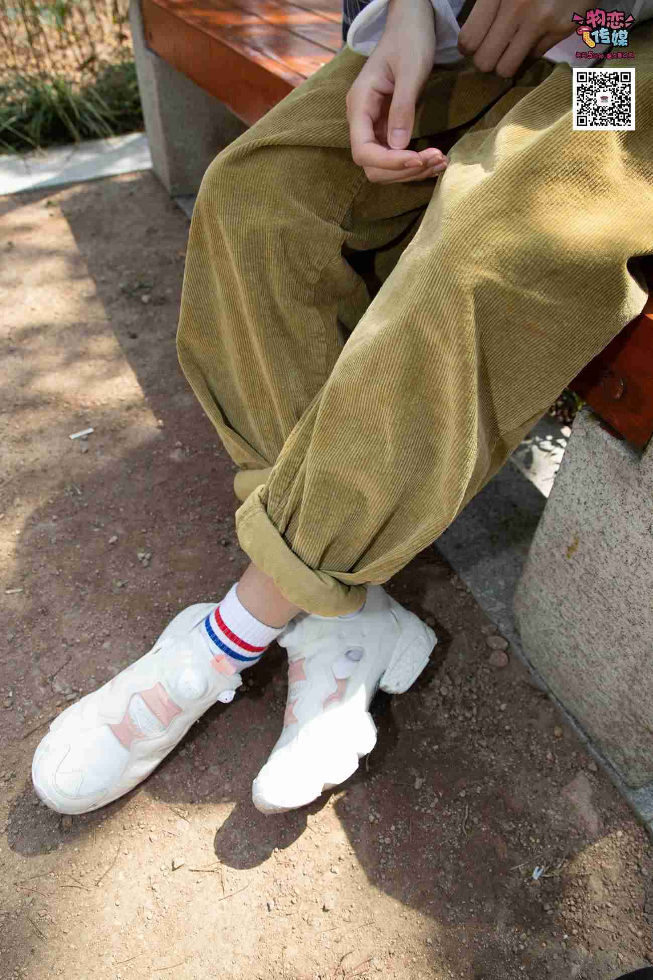 图片[182]-物恋传媒 No.013 气质独特的邻家小妹,粉色小棉袜加白袜哦 [187P] – 速更版-美库