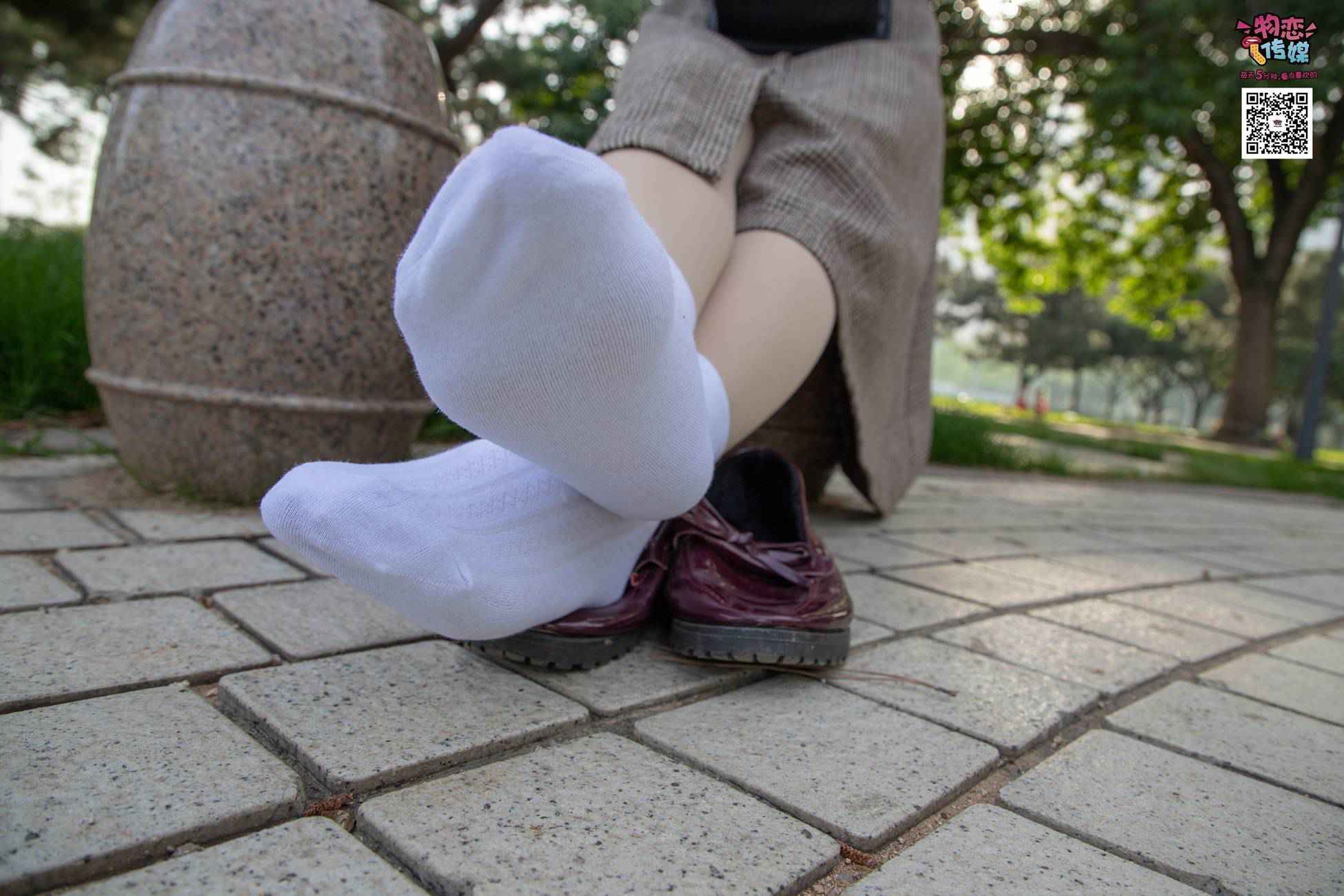 图片[38]-[物恋传媒] NO.015 书香气质女生，肉丝搭配白棉袜 [192P] – 速更版-美库