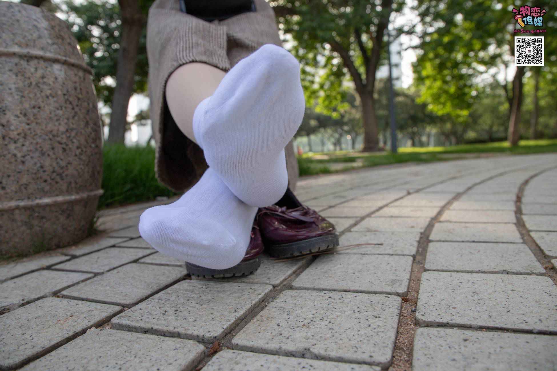 图片[39]-[物恋传媒] NO.015 书香气质女生，肉丝搭配白棉袜 [192P] – 速更版-美库