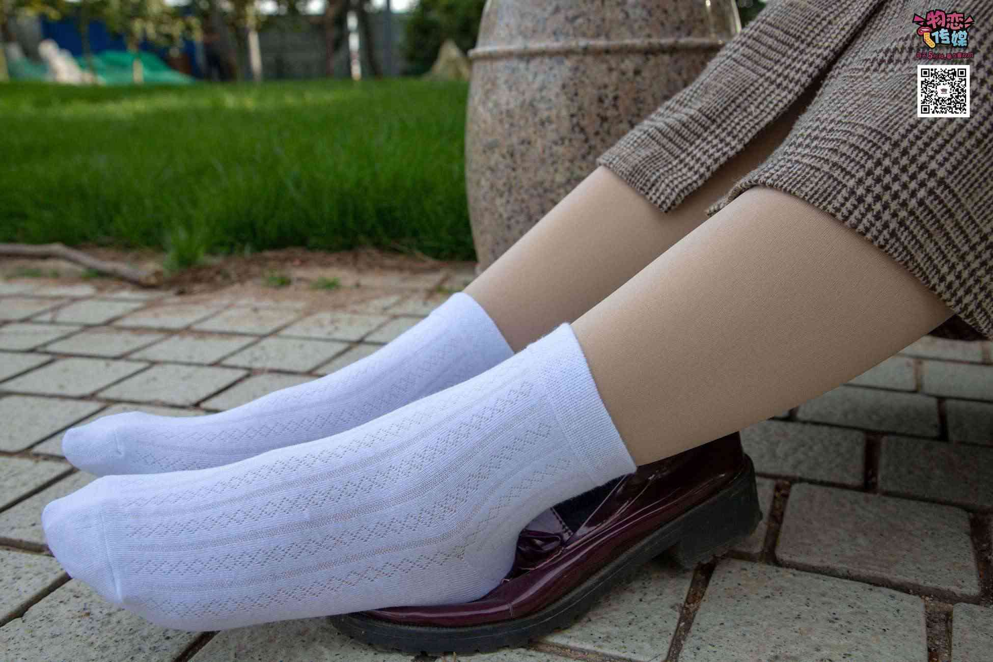 图片[46]-[物恋传媒] NO.015 书香气质女生，肉丝搭配白棉袜 [192P] – 速更版-美库