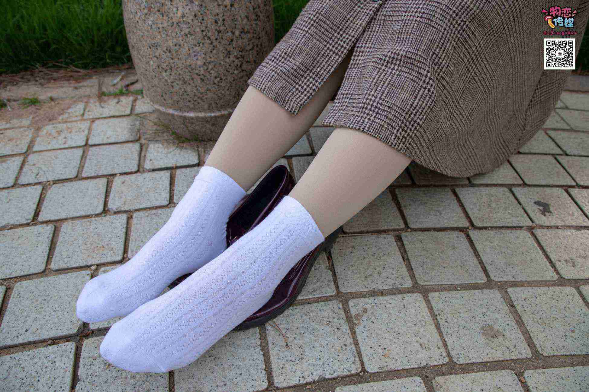 图片[48]-[物恋传媒] NO.015 书香气质女生，肉丝搭配白棉袜 [192P] – 速更版-美库