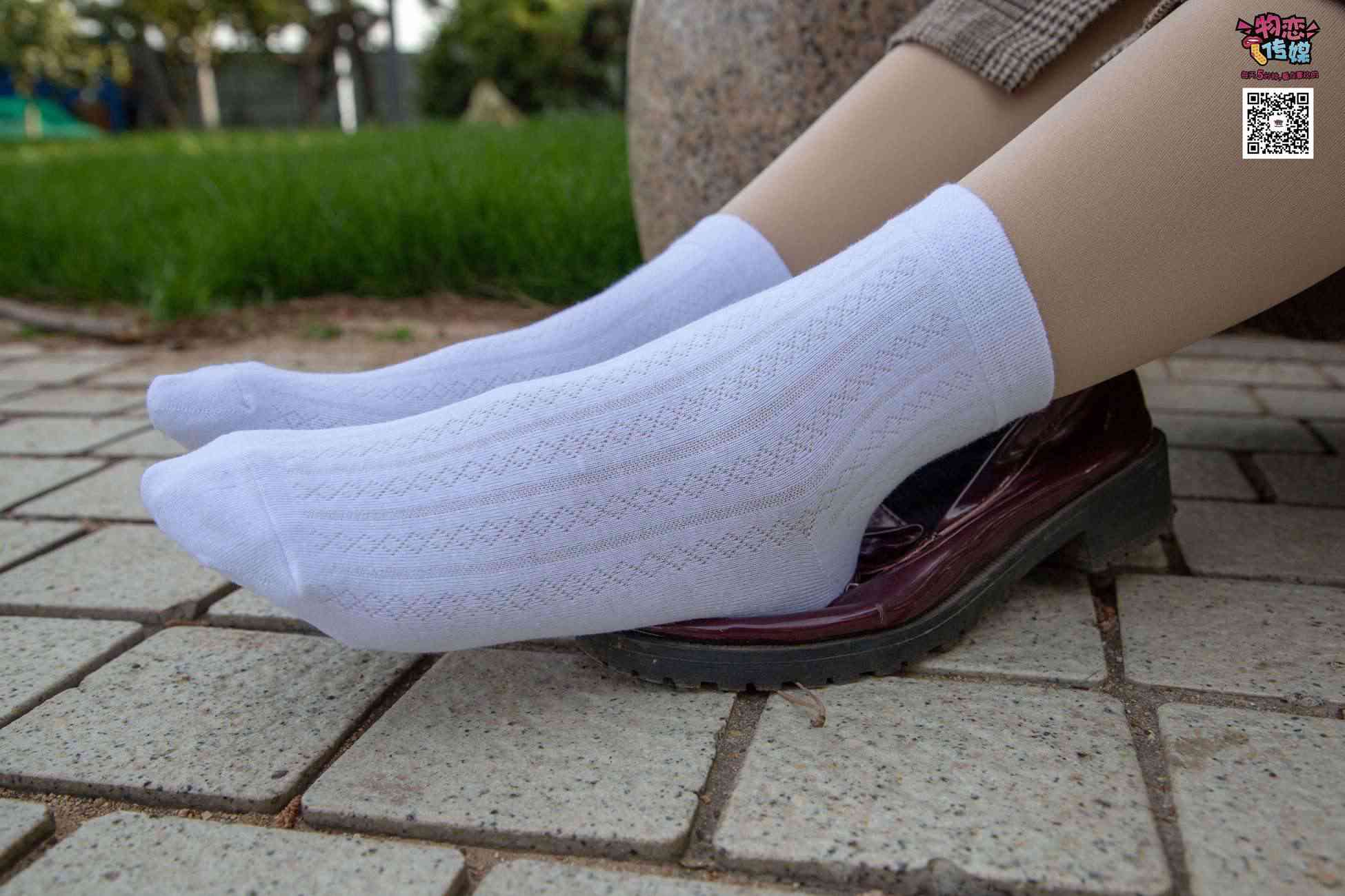 图片[50]-[物恋传媒] NO.015 书香气质女生，肉丝搭配白棉袜 [192P] – 速更版-美库