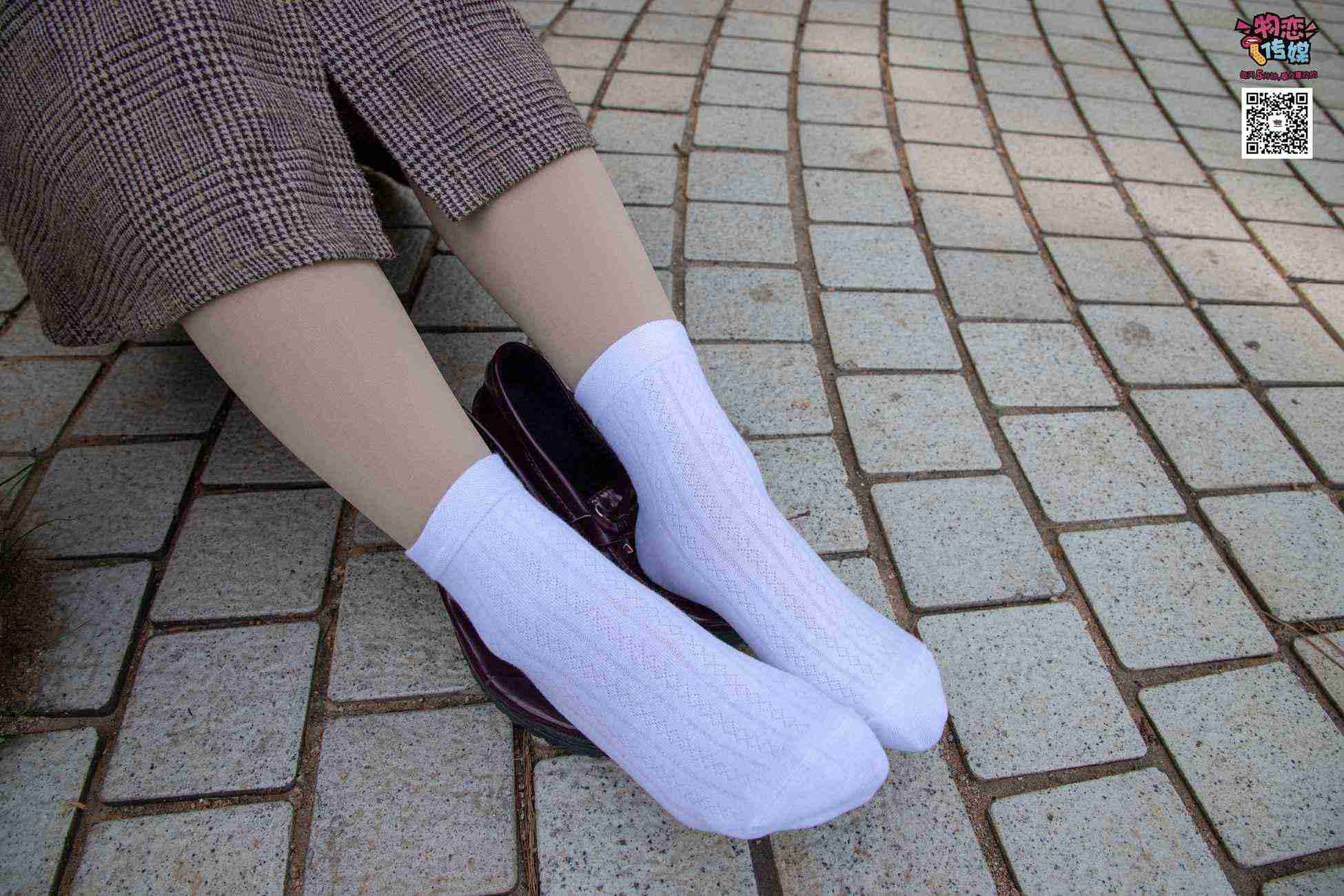 图片[55]-[物恋传媒] NO.015 书香气质女生，肉丝搭配白棉袜 [192P] – 速更版-美库