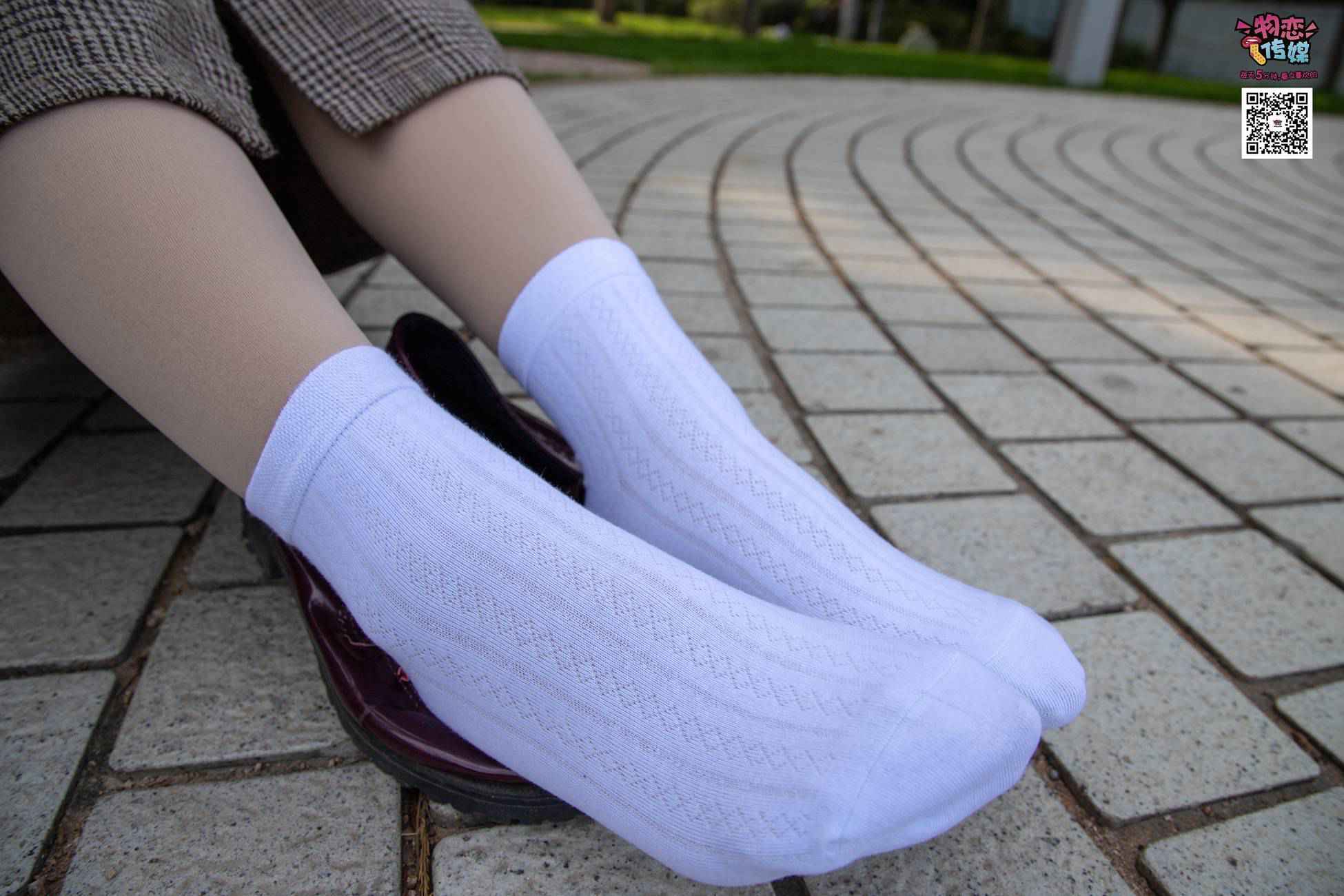 图片[57]-[物恋传媒] NO.015 书香气质女生，肉丝搭配白棉袜 [192P] – 速更版-美库
