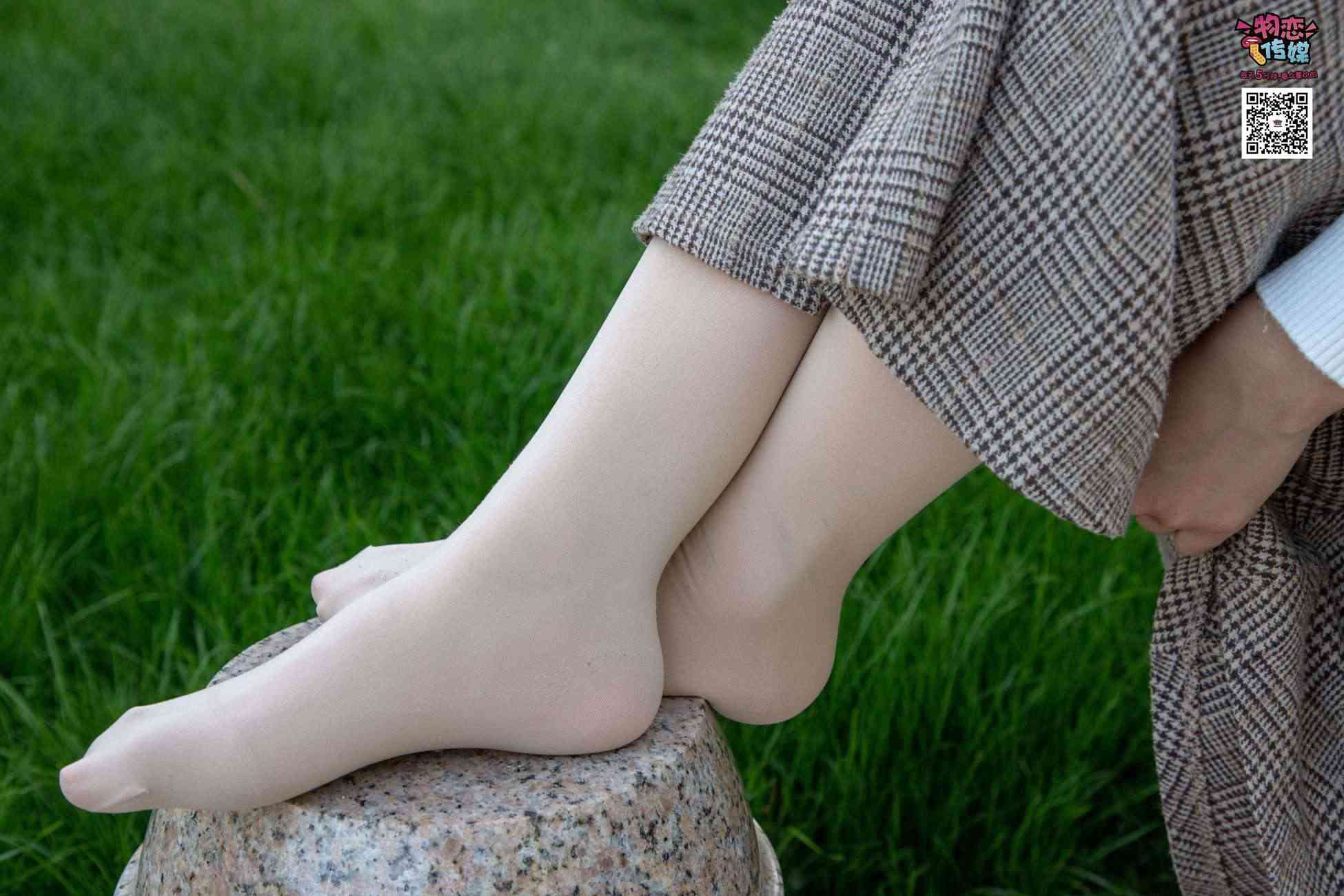 图片[59]-[物恋传媒] NO.015 书香气质女生，肉丝搭配白棉袜 [192P] – 速更版-美库