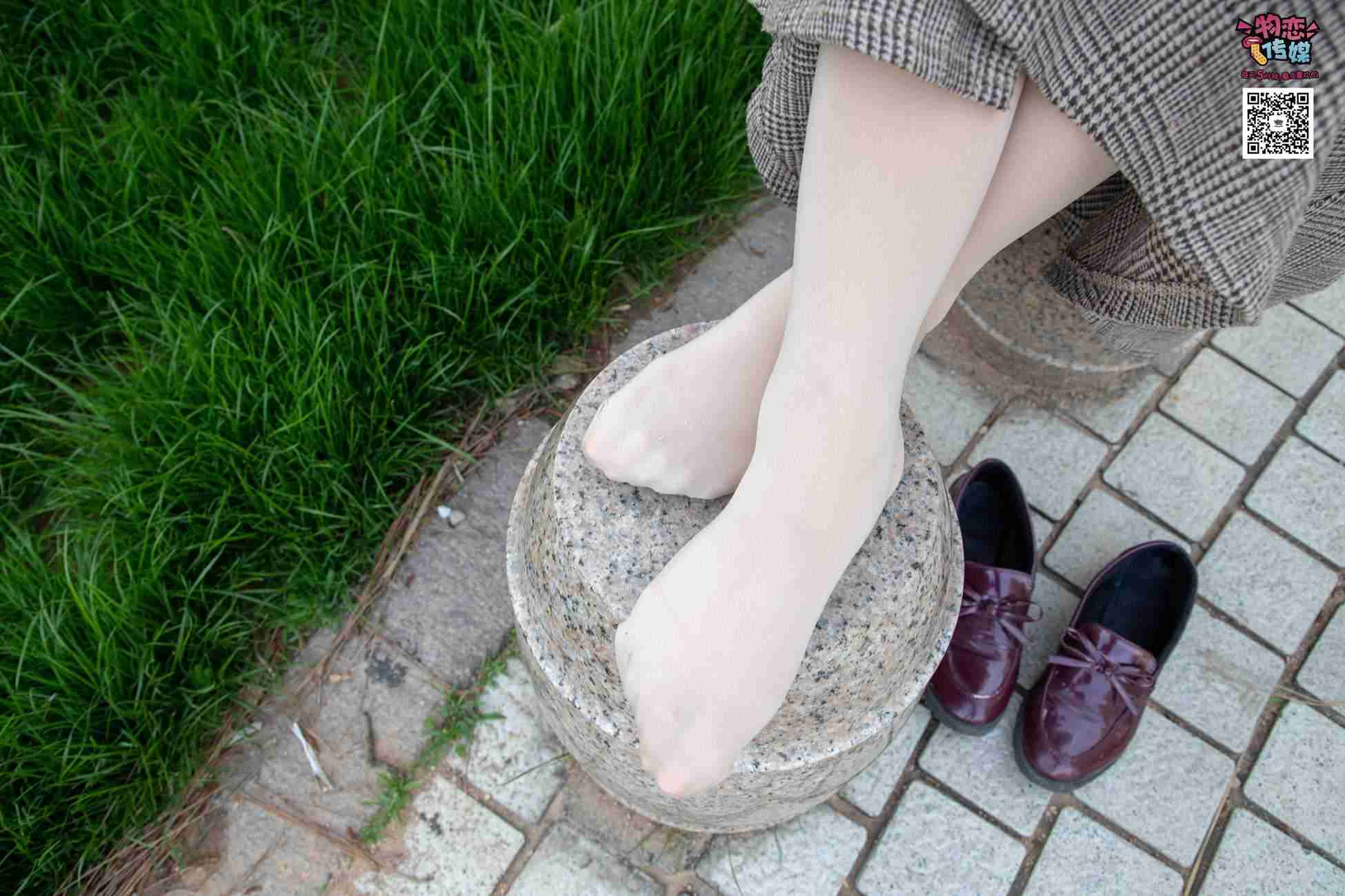 图片[68]-[物恋传媒] NO.015 书香气质女生，肉丝搭配白棉袜 [192P] – 速更版-美库