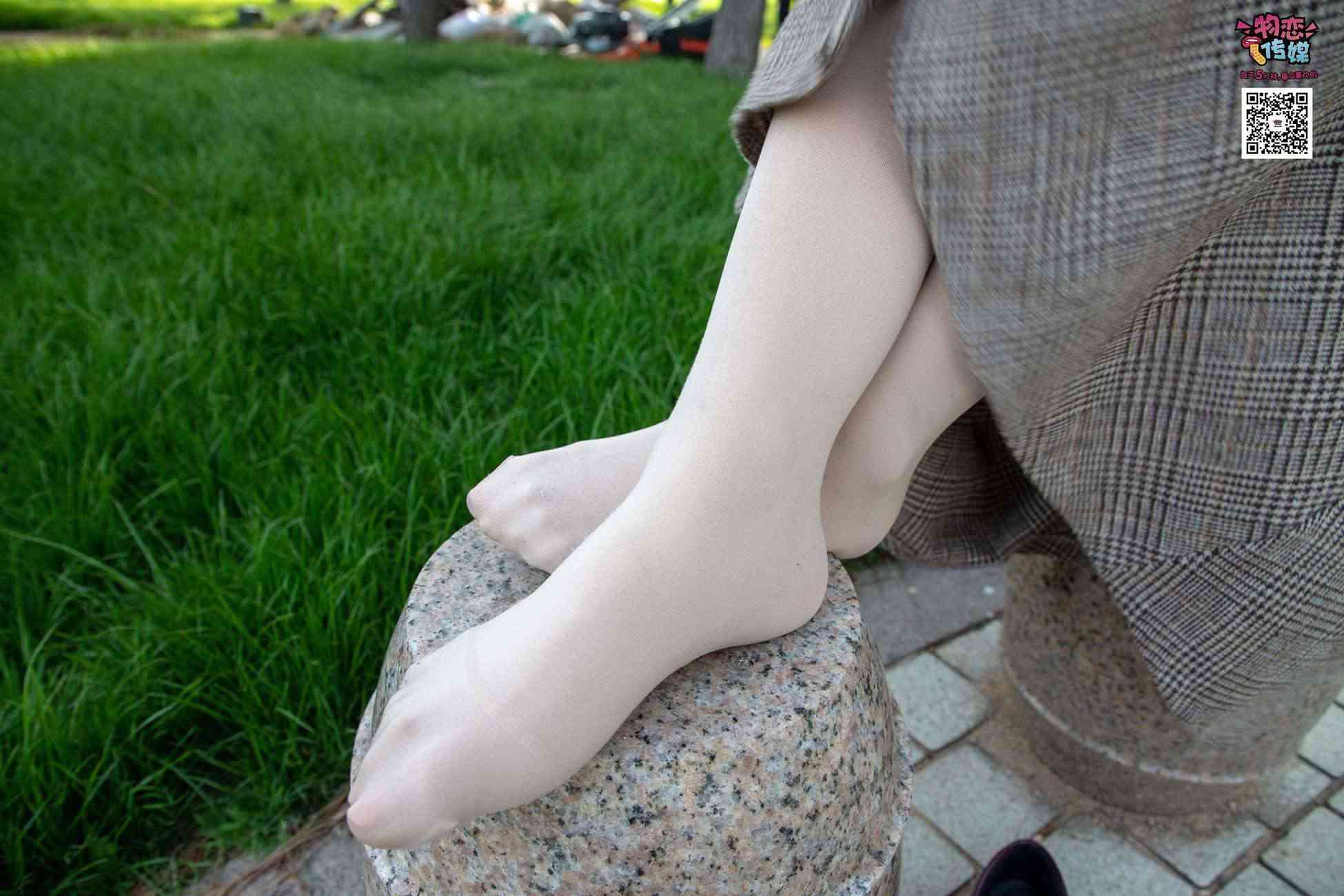 图片[70]-[物恋传媒] NO.015 书香气质女生，肉丝搭配白棉袜 [192P] – 速更版-美库