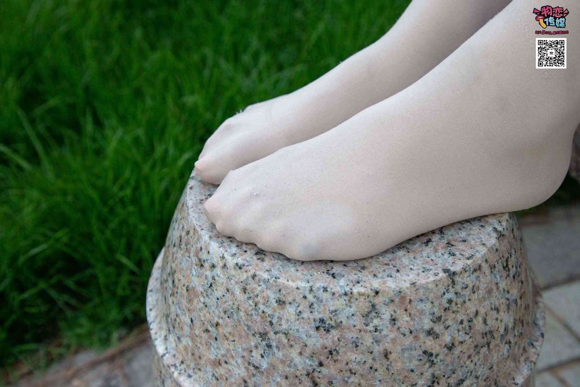 图片[81]-[物恋传媒] NO.015 书香气质女生，肉丝搭配白棉袜 [192P] – 速更版-美库