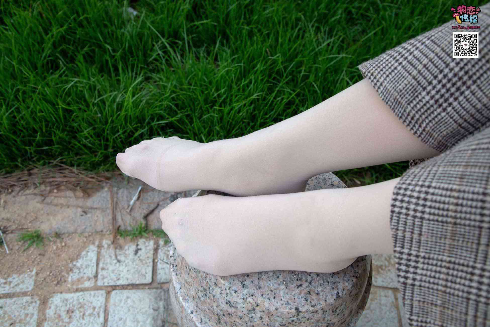 图片[86]-[物恋传媒] NO.015 书香气质女生，肉丝搭配白棉袜 [192P] – 速更版-美库