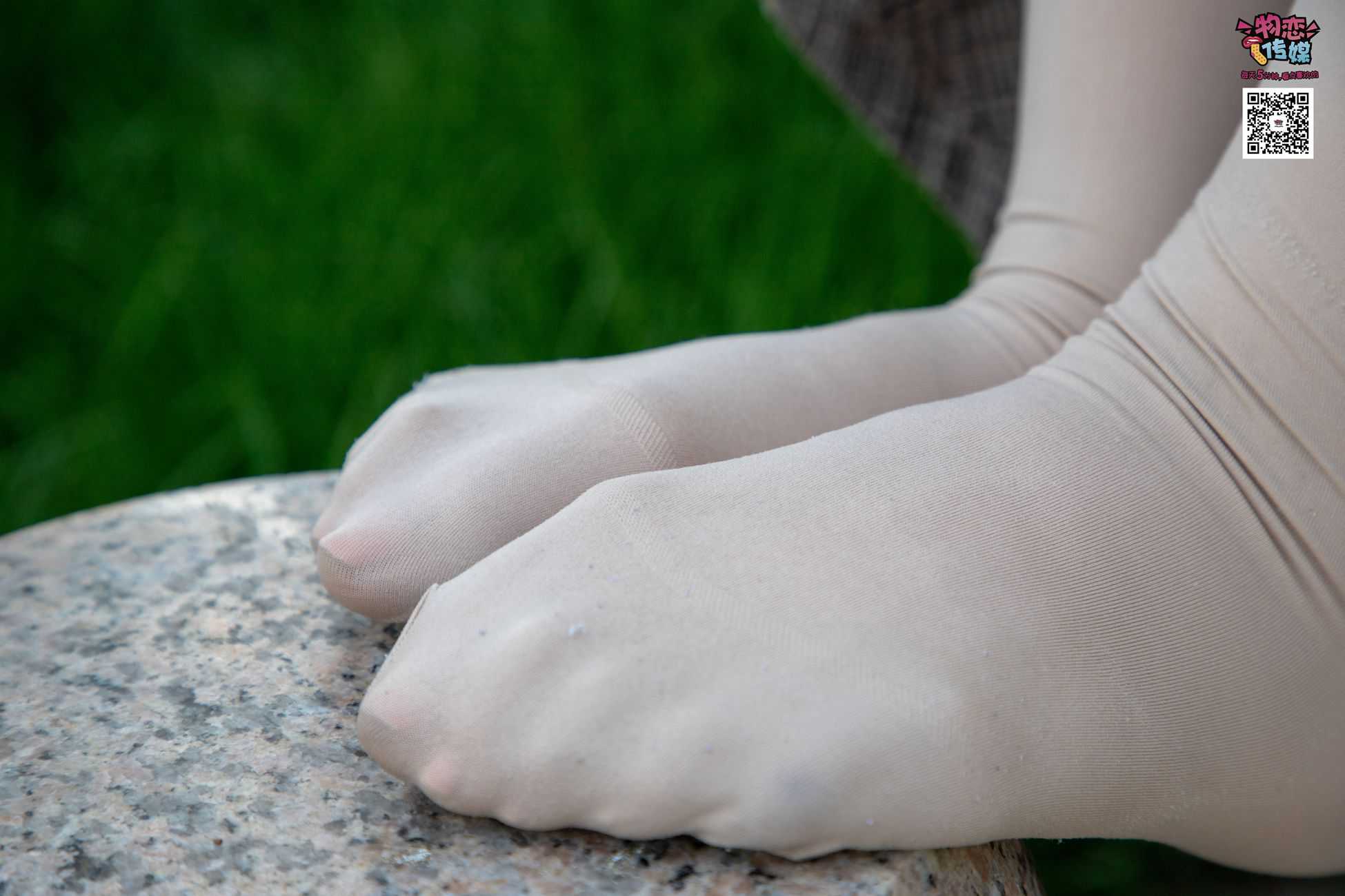 图片[88]-[物恋传媒] NO.015 书香气质女生，肉丝搭配白棉袜 [192P] – 速更版-美库
