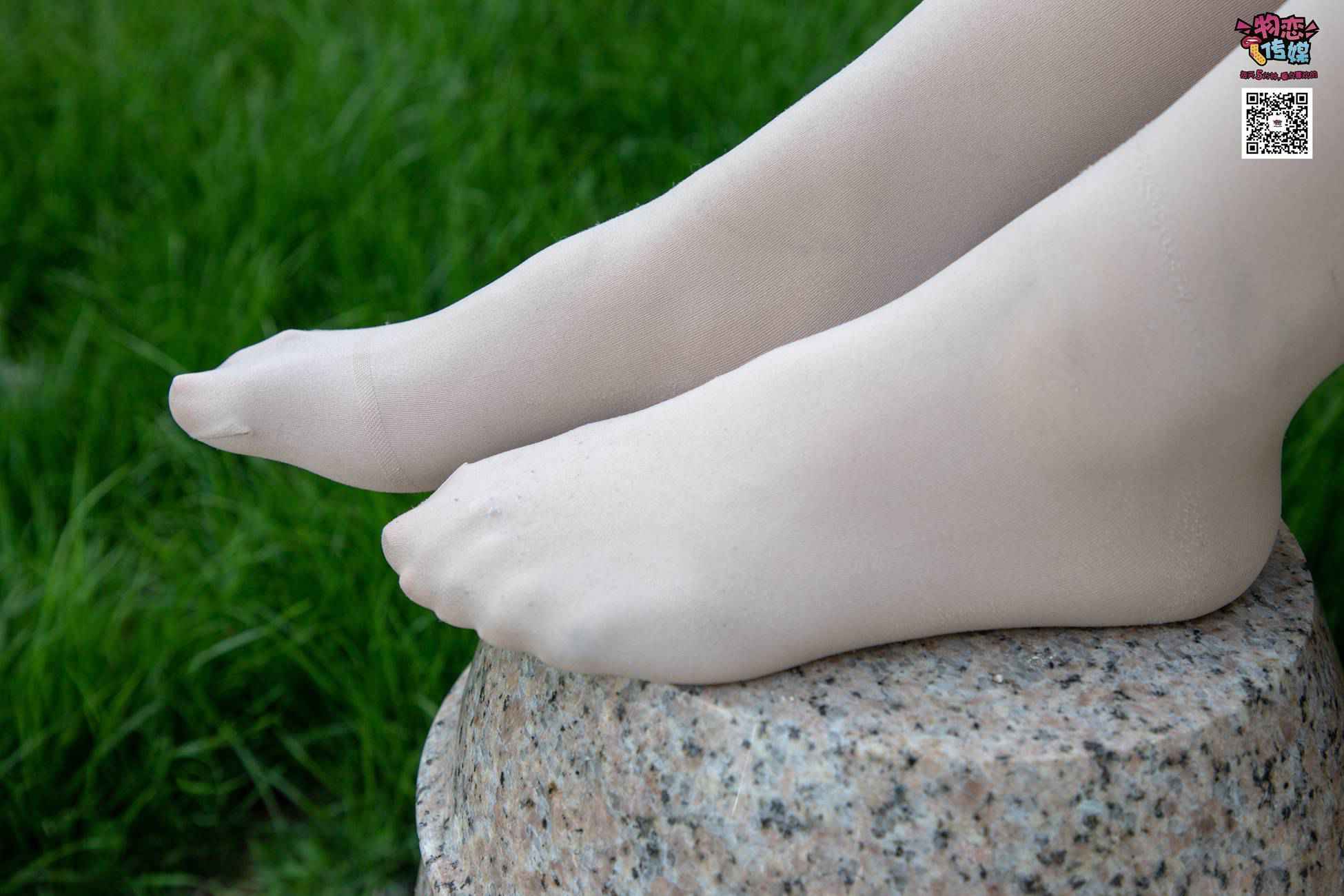 图片[93]-[物恋传媒] NO.015 书香气质女生，肉丝搭配白棉袜 [192P] – 速更版-美库