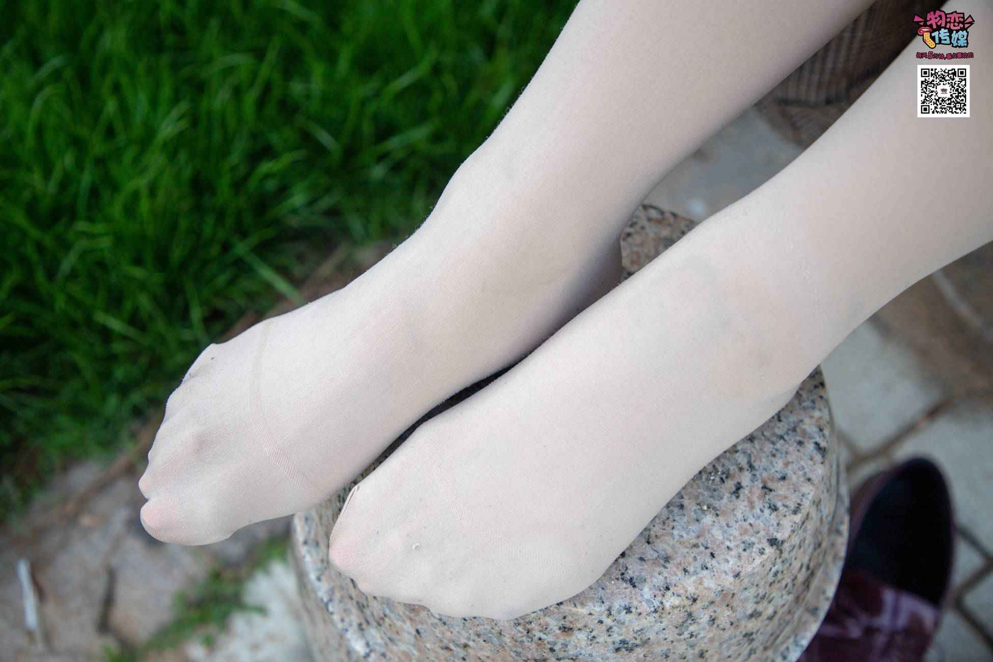 图片[96]-[物恋传媒] NO.015 书香气质女生，肉丝搭配白棉袜 [192P] – 速更版-美库