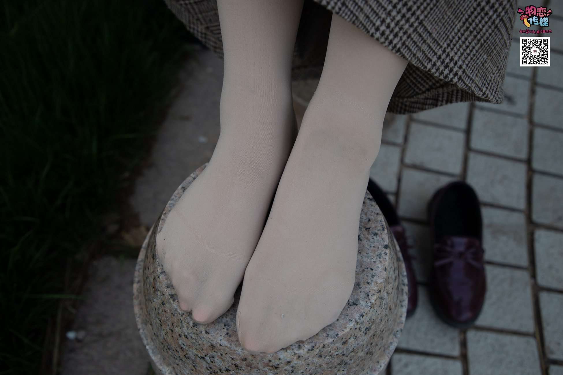 图片[102]-[物恋传媒] NO.015 书香气质女生，肉丝搭配白棉袜 [192P] – 速更版-美库