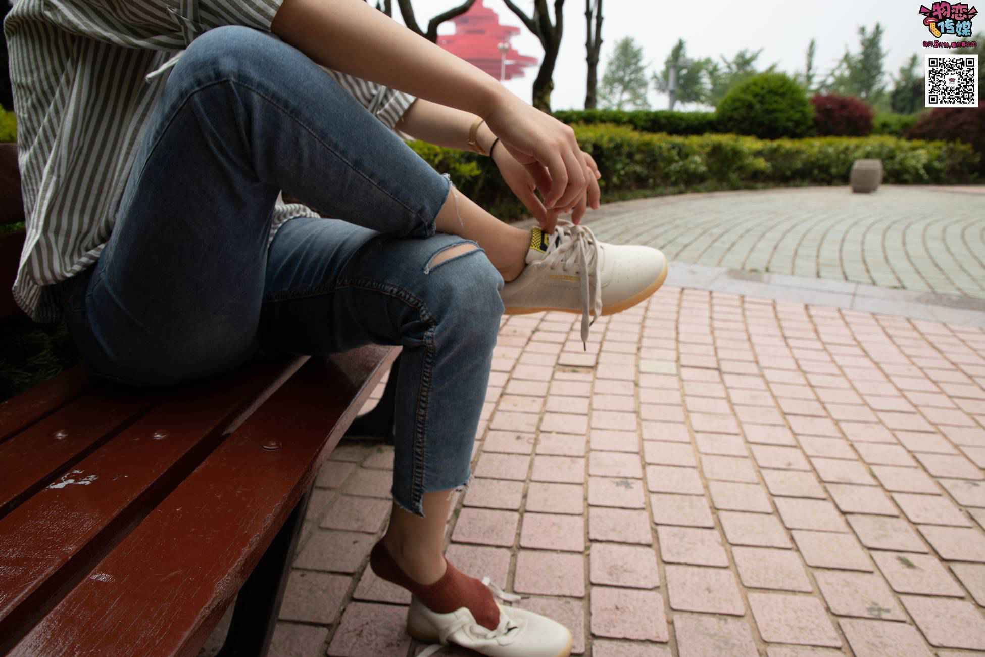 图片[121]-物恋传媒 No.014 高冷风格的大一小姐姐哦,小白鞋搭配粉色船袜 [237P] – 速更版-美库