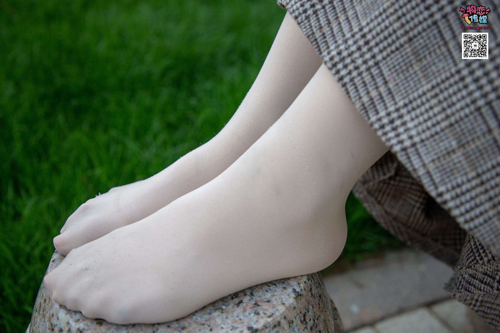 图片[107]-[物恋传媒] NO.015 书香气质女生，肉丝搭配白棉袜 [192P] – 速更版-美库