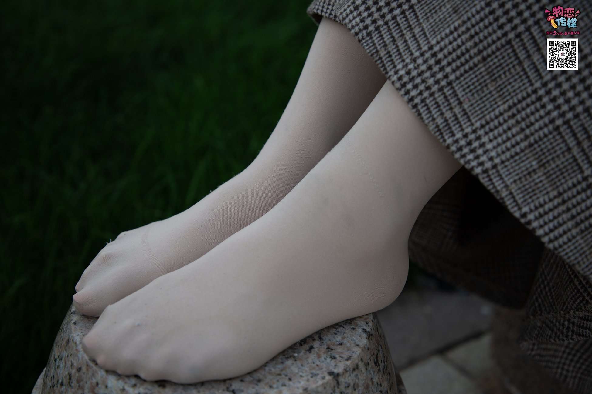 图片[108]-[物恋传媒] NO.015 书香气质女生，肉丝搭配白棉袜 [192P] – 速更版-美库