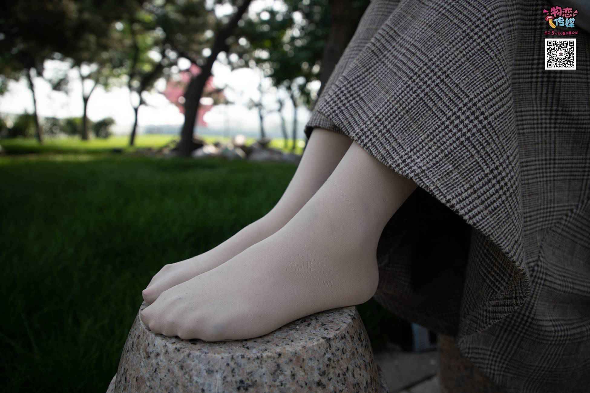 图片[112]-[物恋传媒] NO.015 书香气质女生，肉丝搭配白棉袜 [192P] – 速更版-美库