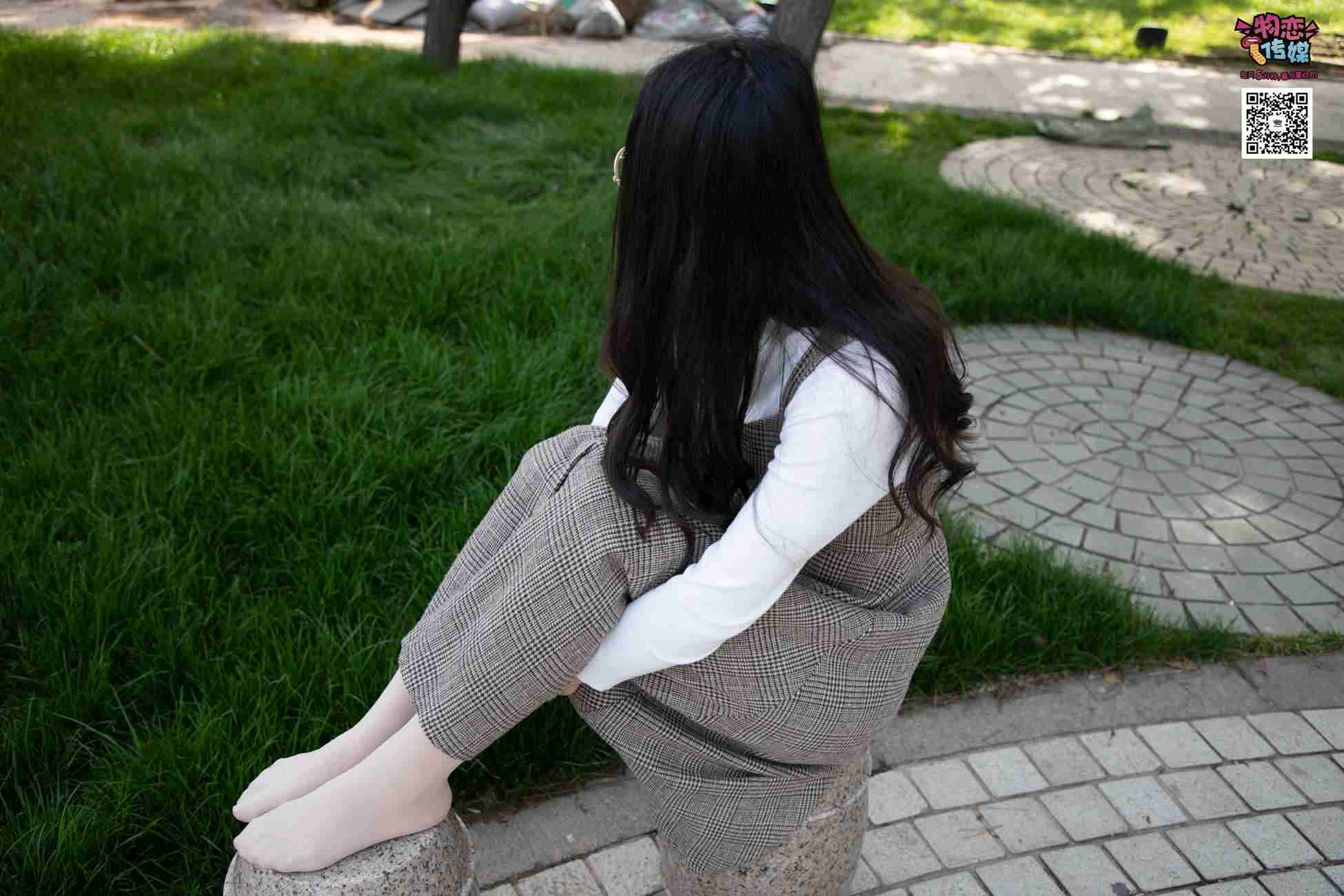 图片[113]-[物恋传媒] NO.015 书香气质女生，肉丝搭配白棉袜 [192P] – 速更版-美库