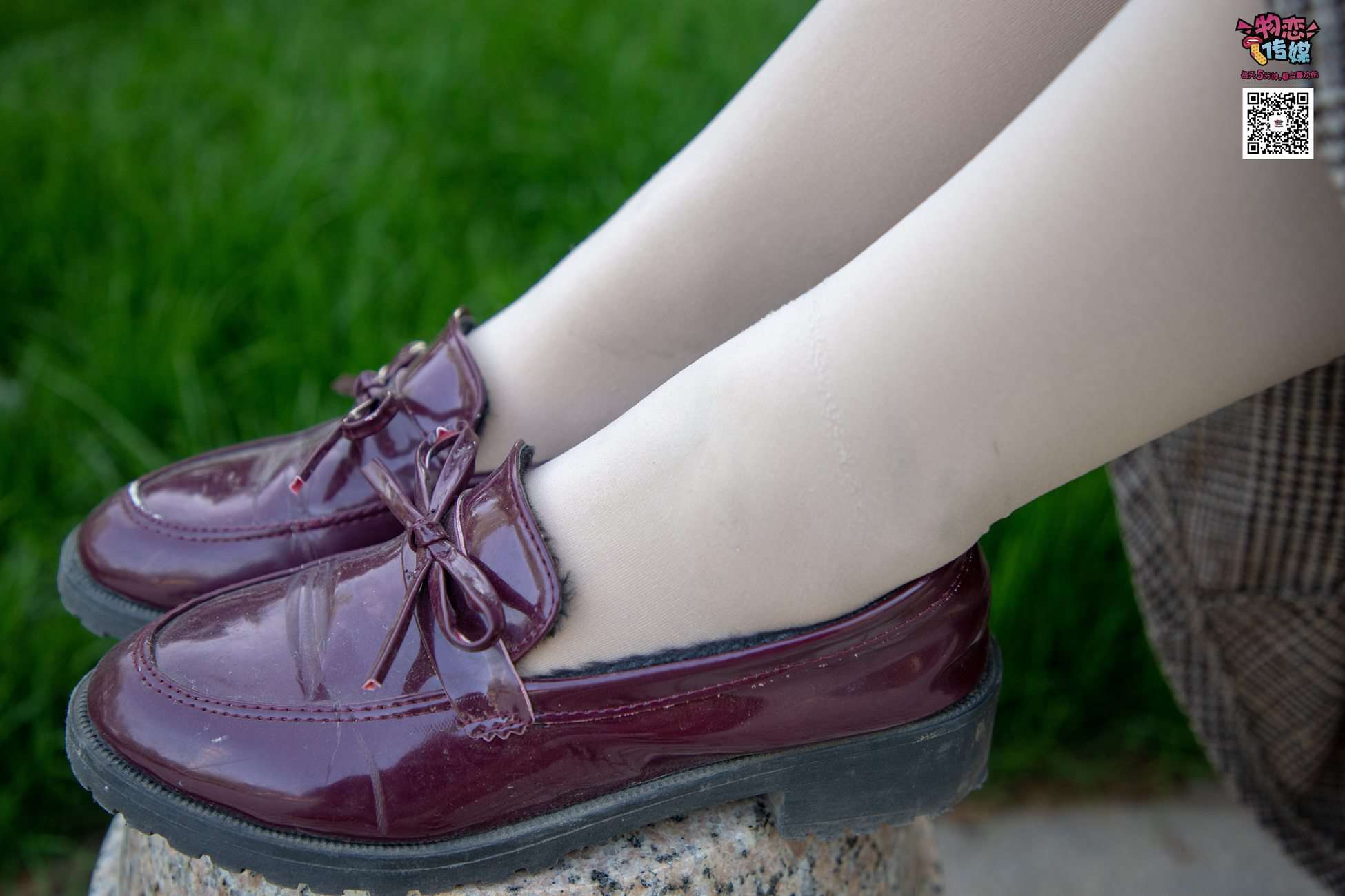 图片[125]-[物恋传媒] NO.015 书香气质女生，肉丝搭配白棉袜 [192P] – 速更版-美库