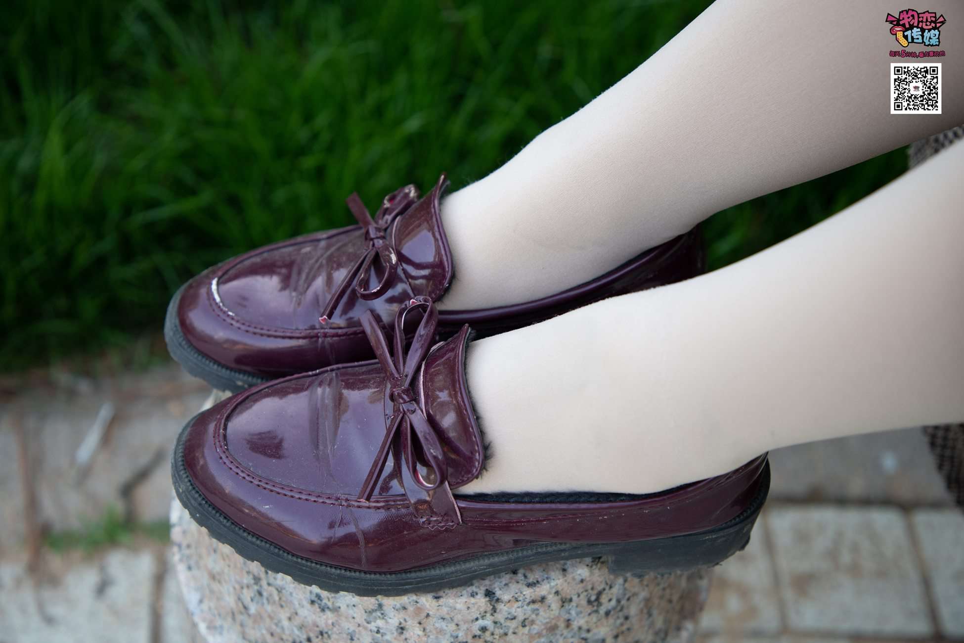 图片[127]-[物恋传媒] NO.015 书香气质女生，肉丝搭配白棉袜 [192P] – 速更版-美库