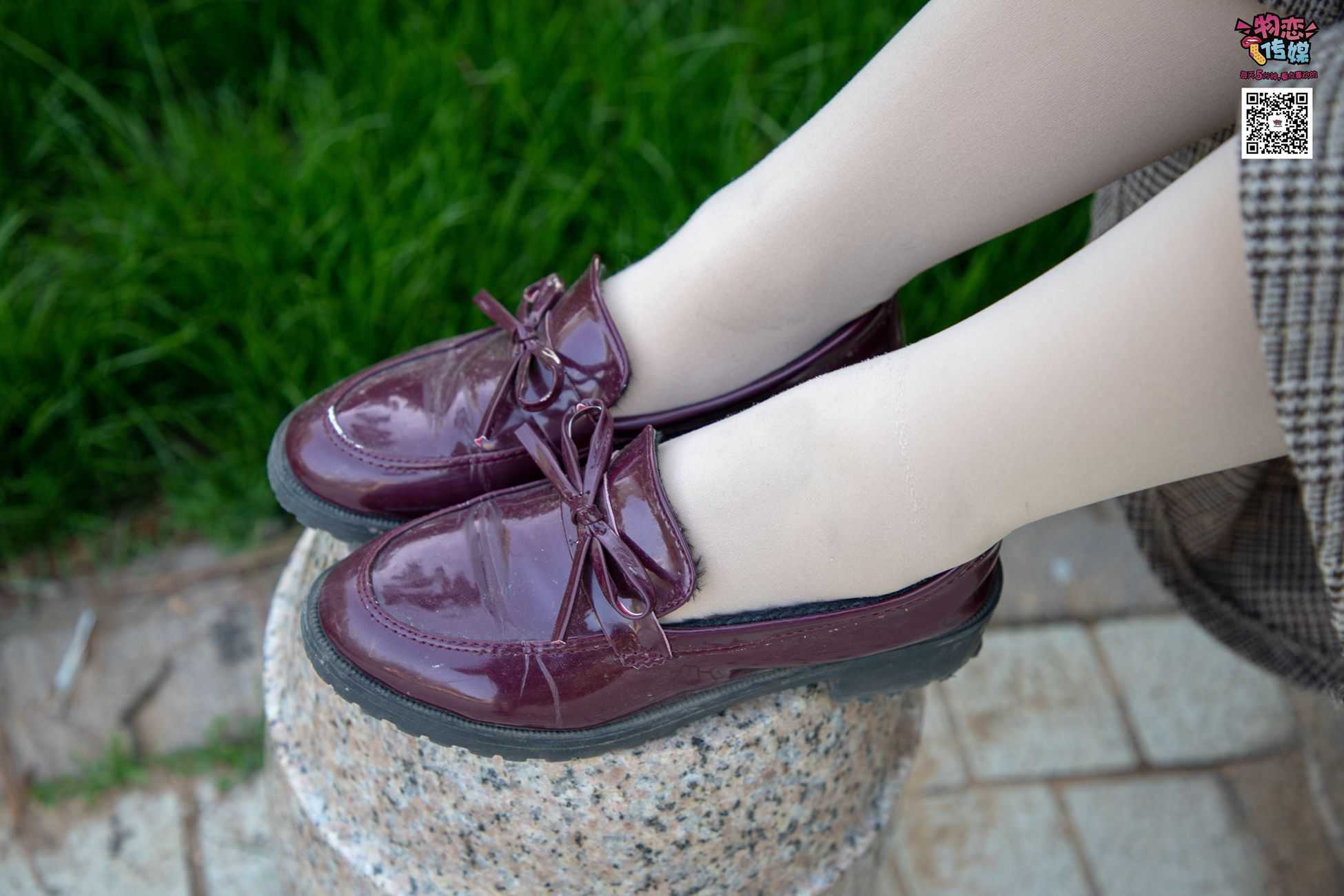 图片[130]-[物恋传媒] NO.015 书香气质女生，肉丝搭配白棉袜 [192P] – 速更版-美库