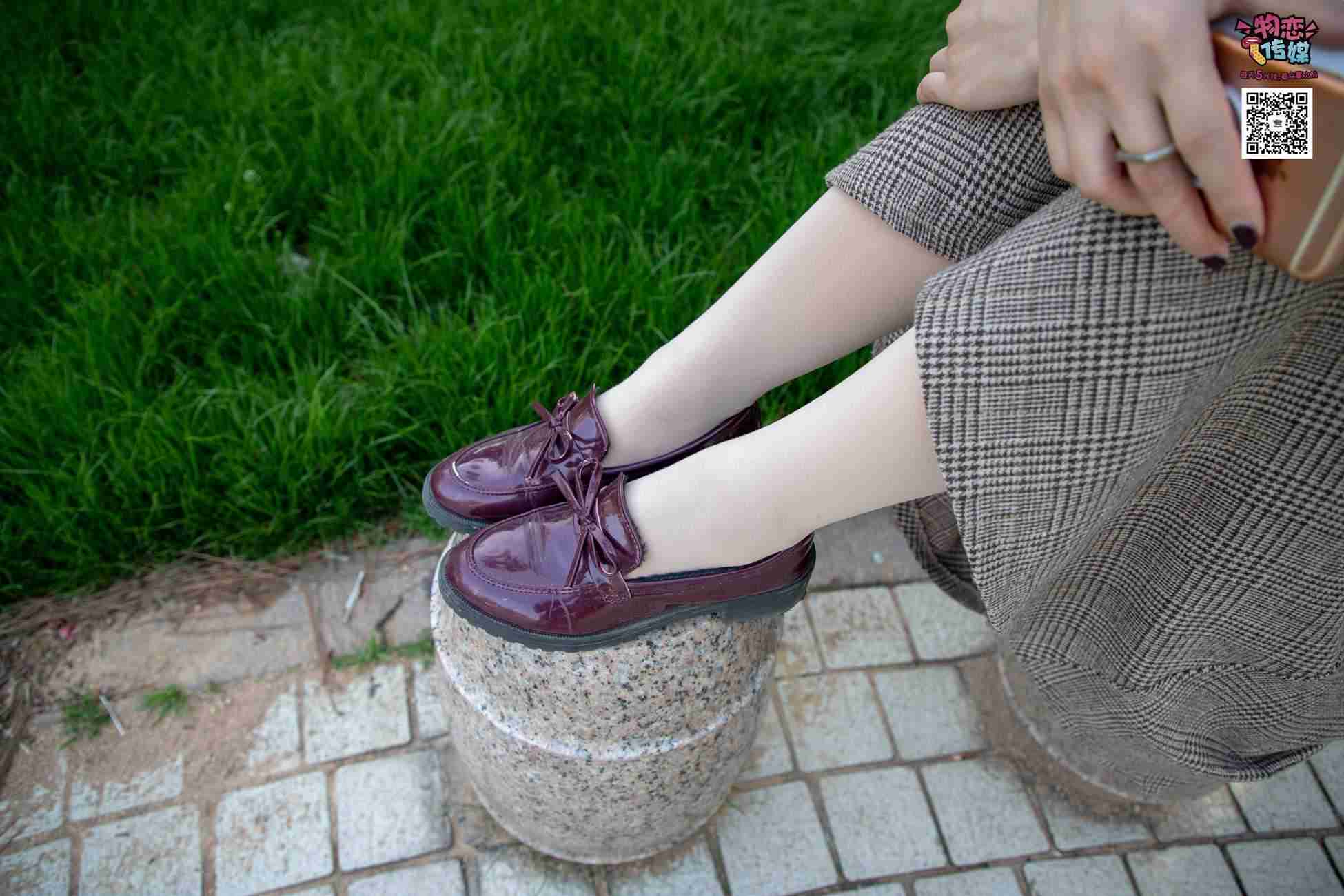 图片[131]-[物恋传媒] NO.015 书香气质女生，肉丝搭配白棉袜 [192P] – 速更版-美库