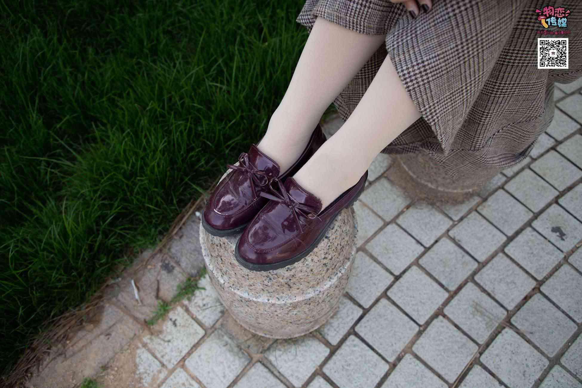 图片[140]-[物恋传媒] NO.015 书香气质女生，肉丝搭配白棉袜 [192P] – 速更版-美库