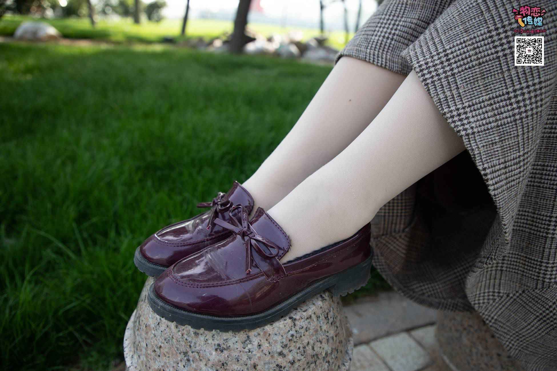 图片[147]-[物恋传媒] NO.015 书香气质女生，肉丝搭配白棉袜 [192P] – 速更版-美库