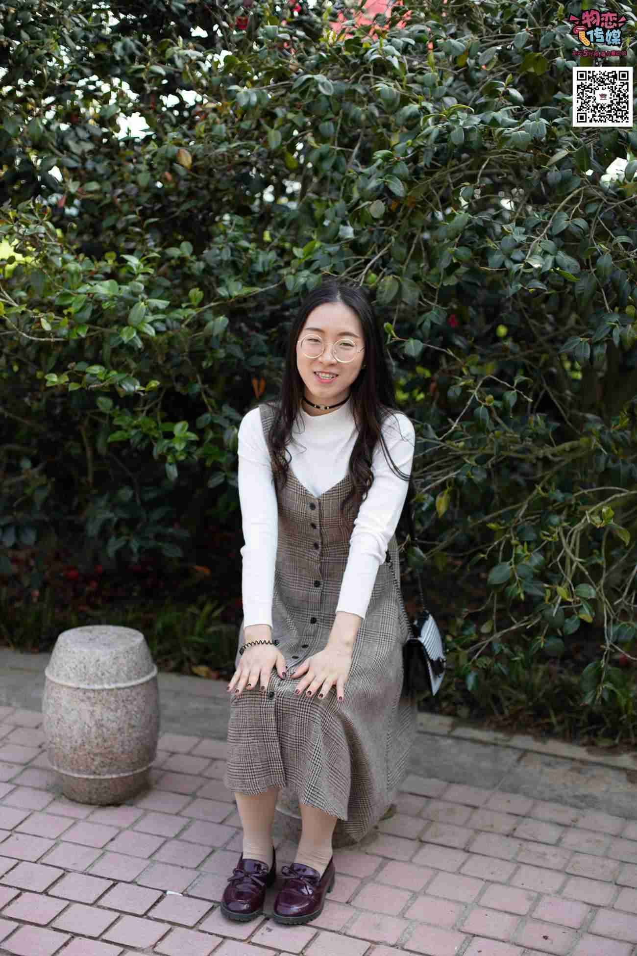 图片[181]-[物恋传媒] NO.015 书香气质女生，肉丝搭配白棉袜 [192P] – 速更版-美库