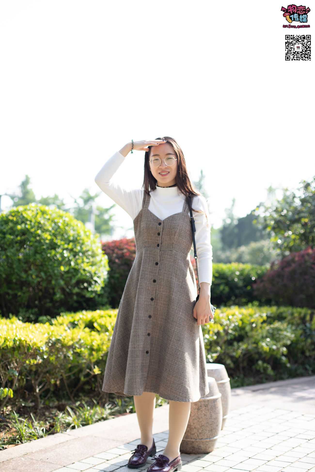 图片[185]-[物恋传媒] NO.015 书香气质女生，肉丝搭配白棉袜 [192P] – 速更版-美库