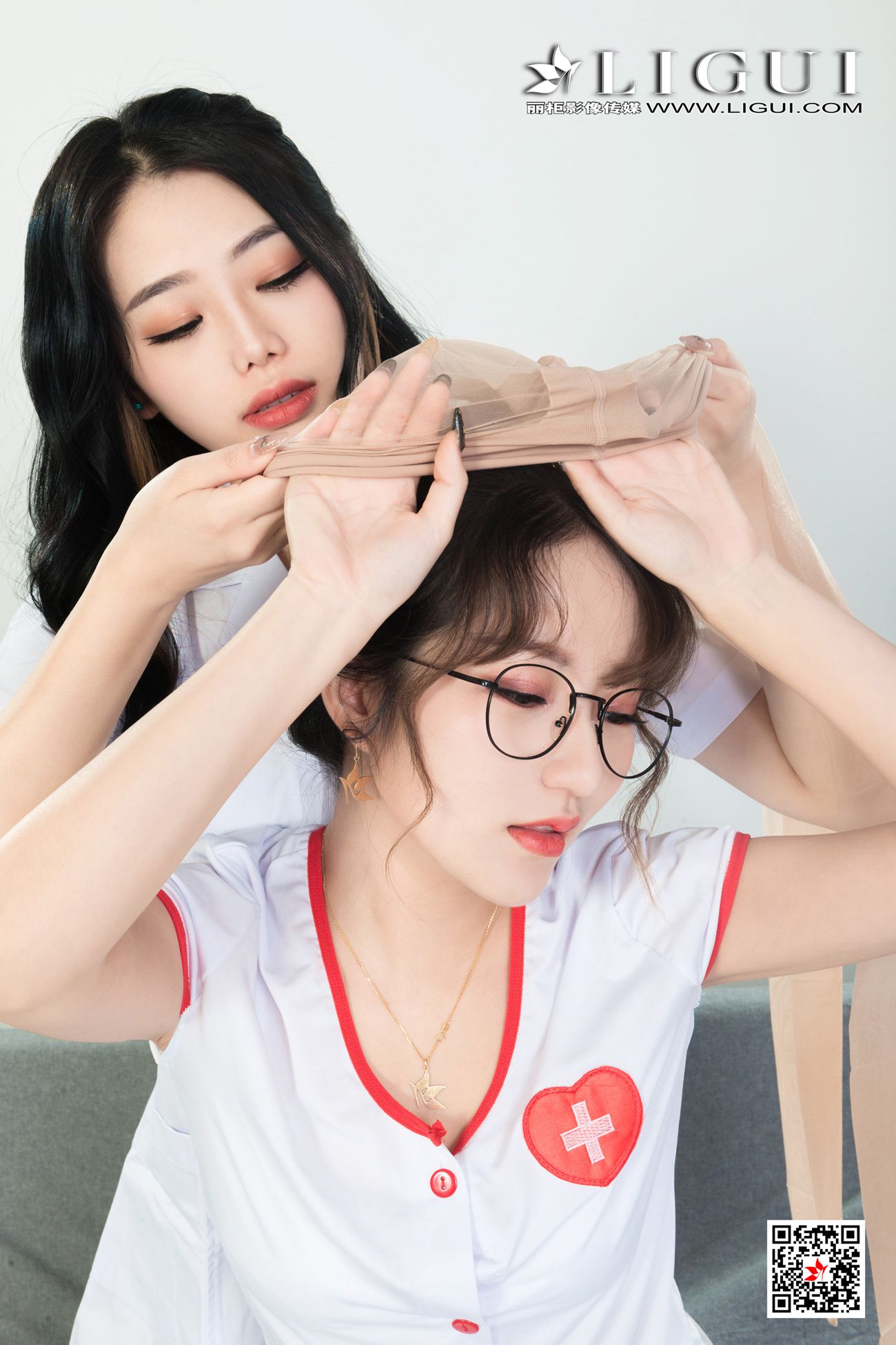 图片[78]-[Ligui丽柜]网络丽人 2021.06.25 Model《双生花-医护情缘》小智贤&汐汐[85+1P] – 速更版-美库