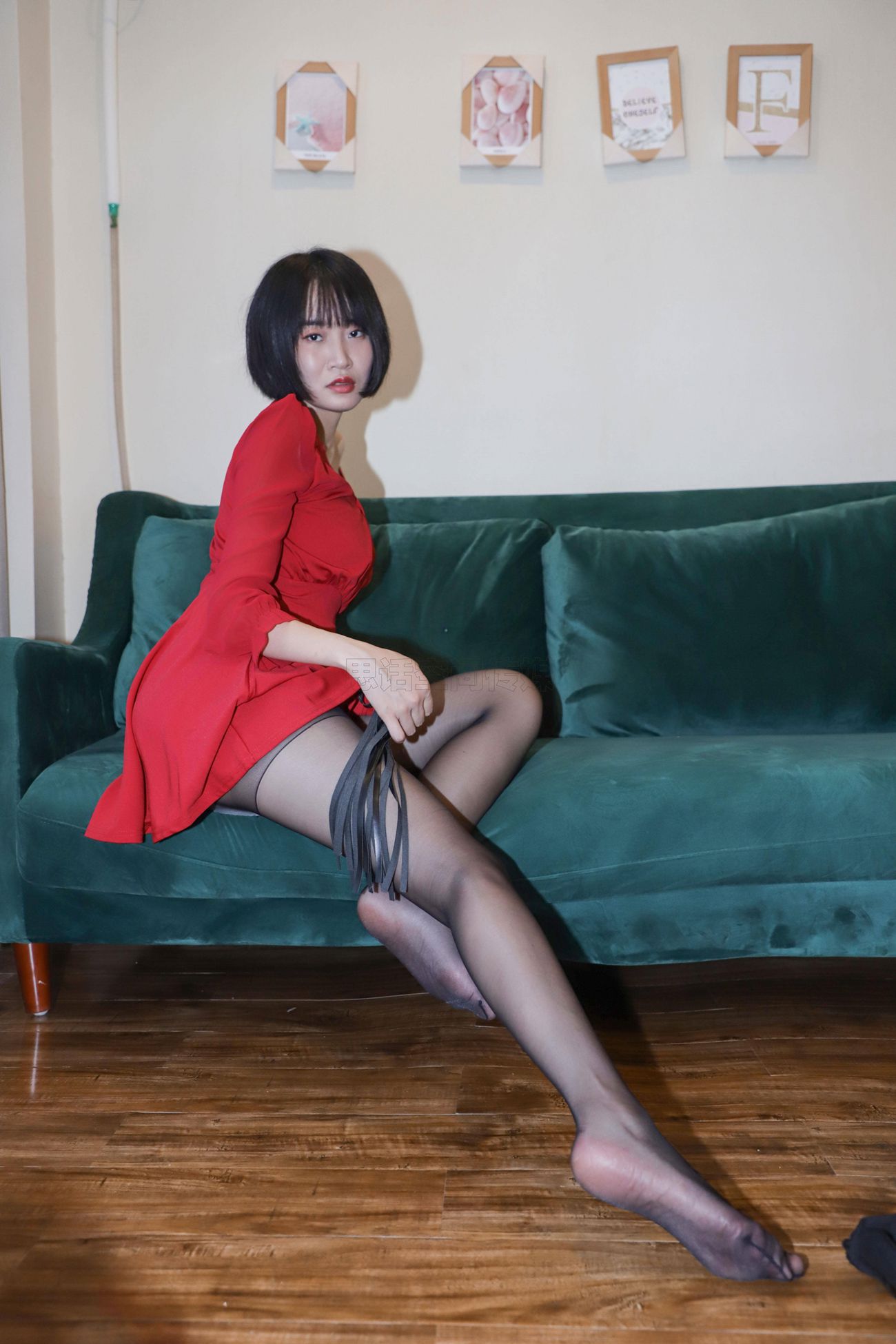 图片[40]-[SiHua思话]SJ033 新模 沐沐子 红裙皮鞭の性感尤物[43P] – 速更版-美库